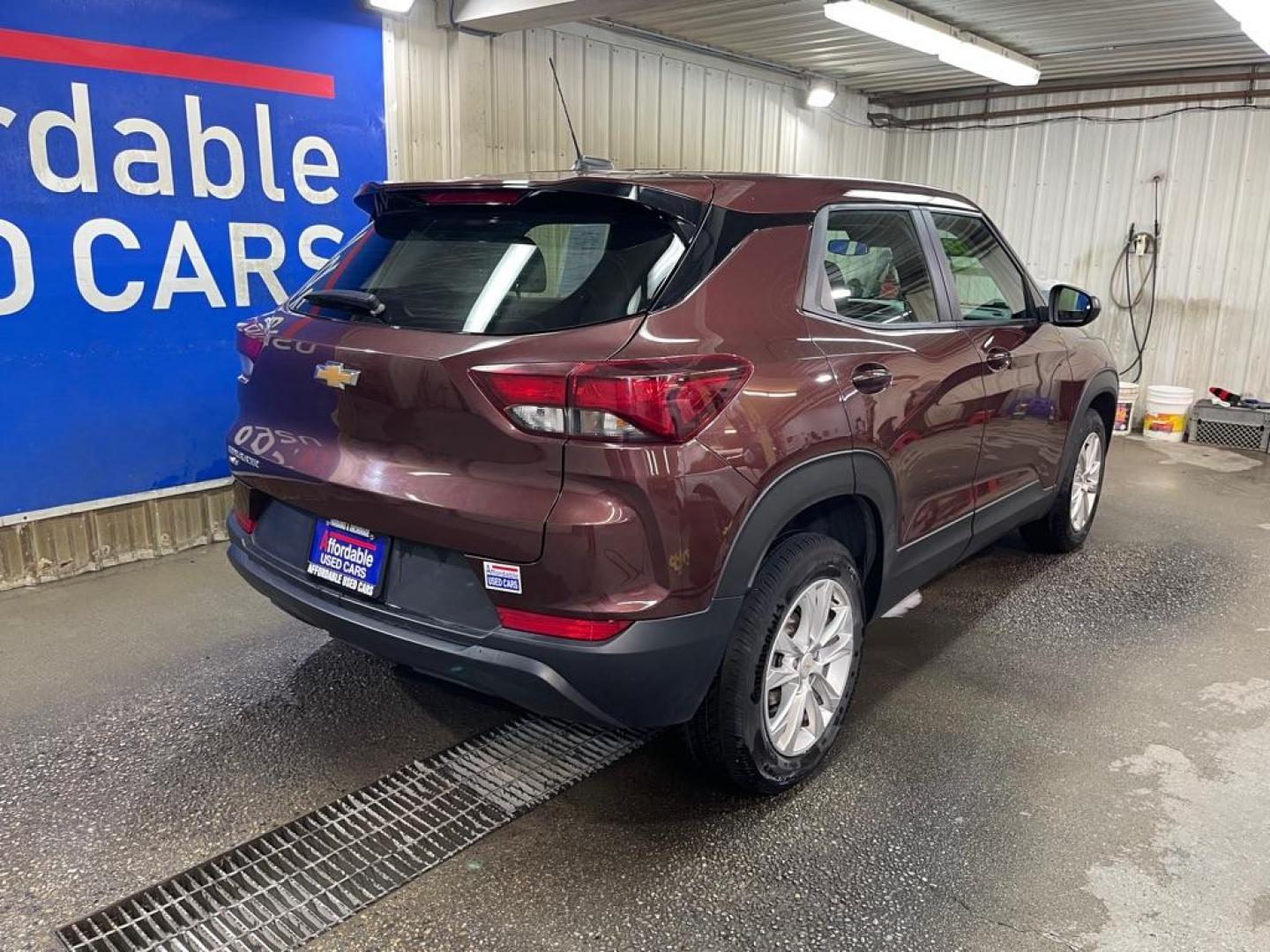 2022 RED CHEVROLET TRAILBLAZER LS (KL79MNSLXNB) with an 1.3L engine, Automatic transmission, located at 2525 S. Cushman, Fairbanks, AK, 99701, (907) 452-5707, 64.824036, -147.712311 - Photo#2