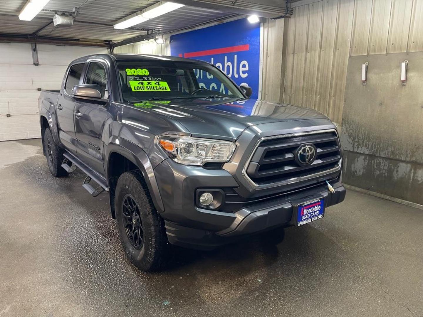 2020 GRAY TOYOTA TACOMA DOUBLE CAB (3TMCZ5AN3LM) with an 3.5L engine, Automatic transmission, located at 2525 S. Cushman, Fairbanks, AK, 99701, (907) 452-5707, 64.824036, -147.712311 - Photo#0