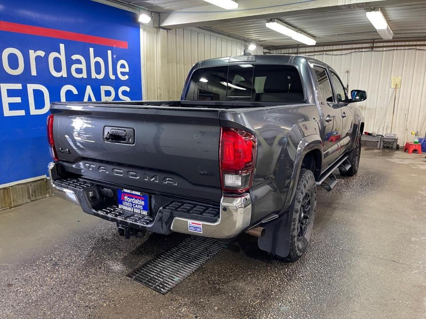 2020 GREY TOYOTA TACOMA DOUBLE CAB (3TMCZ5AN3LM) with an 3.5L engine, Automatic transmission, located at 2525 S. Cushman, Fairbanks, AK, 99701, (907) 452-5707, 64.824036, -147.712311 - Photo#2