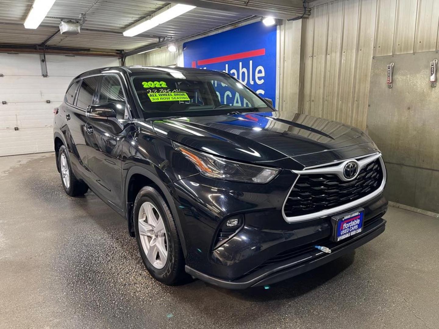 2022 BLACK TOYOTA HIGHLANDER L (5TDBZRBH7NS) with an 3.5L engine, Automatic transmission, located at 2525 S. Cushman, Fairbanks, AK, 99701, (907) 452-5707, 64.824036, -147.712311 - Photo#0