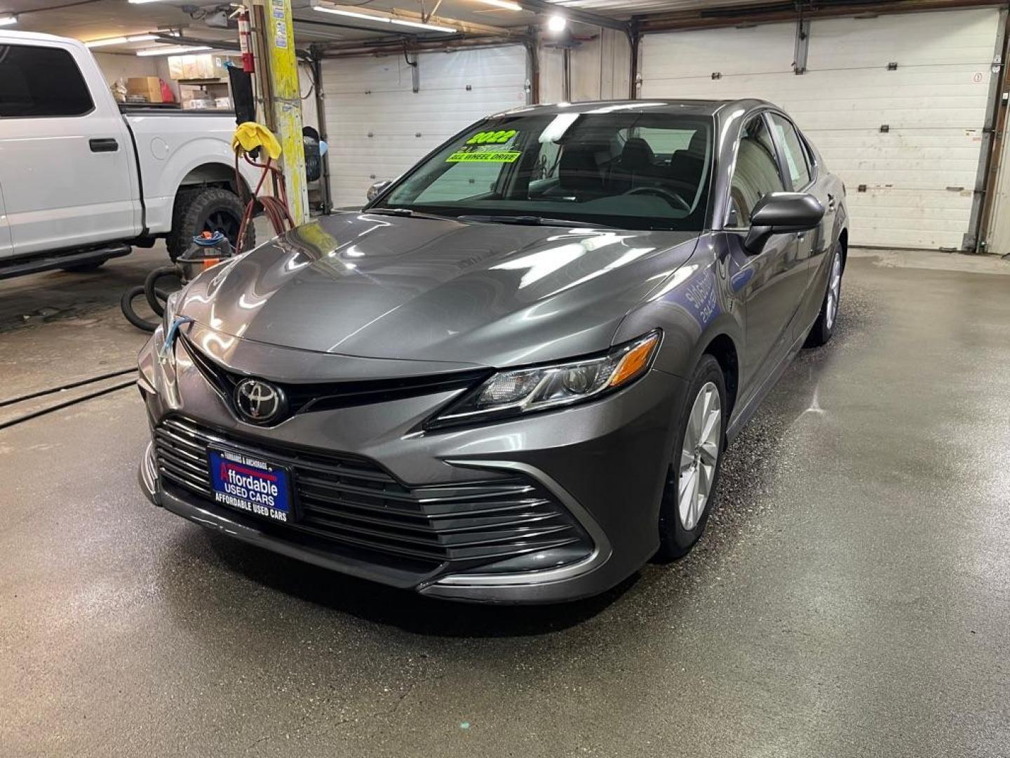 2022 GRAY TOYOTA CAMRY LE (4T1C11BK5NU) with an 2.5L engine, Automatic transmission, located at 2525 S. Cushman, Fairbanks, AK, 99701, (907) 452-5707, 64.824036, -147.712311 - Photo#1