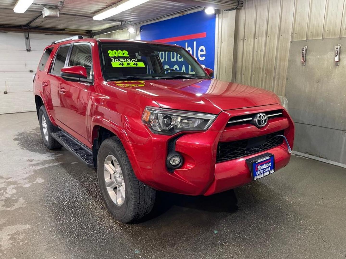 2022 RED TOYOTA 4RUNNER SR5/SR5 PREMIUM (JTEMU5JR1N6) with an 4.0L engine, Automatic transmission, located at 2525 S. Cushman, Fairbanks, AK, 99701, (907) 452-5707, 64.824036, -147.712311 - Photo#0