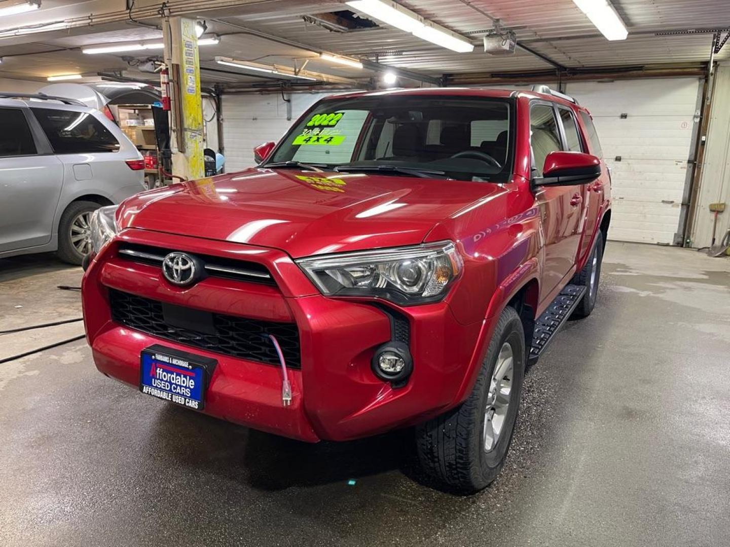 2022 RED TOYOTA 4RUNNER SR5/SR5 PREMIUM (JTEMU5JR1N6) with an 4.0L engine, Automatic transmission, located at 2525 S. Cushman, Fairbanks, AK, 99701, (907) 452-5707, 64.824036, -147.712311 - Photo#1