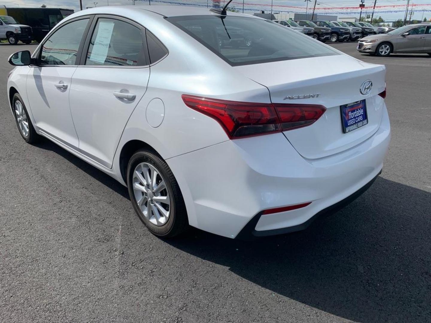 2020 WHITE HYUNDAI ACCENT SE (3KPC24A64LE) with an 1.6L engine, 6-Speed Manual transmission, located at 2525 S. Cushman, Fairbanks, AK, 99701, (907) 452-5707, 64.824036, -147.712311 - Photo#2