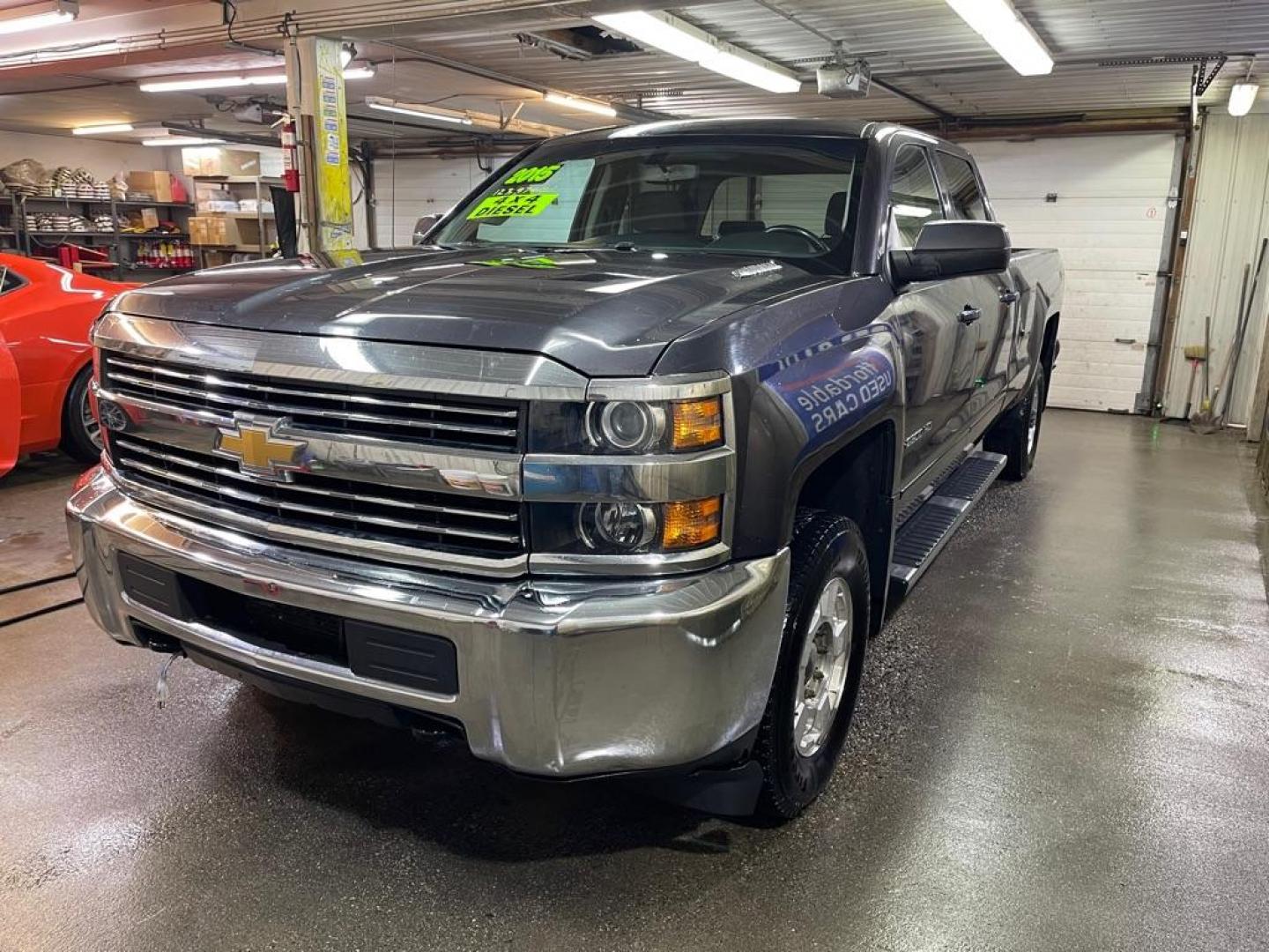 2015 GREY CHEVROLET SILVERADO 2500 HEAVY DUTY LT (1GC1KVE85FF) with an 6.6L engine, Automatic transmission, located at 2525 S. Cushman, Fairbanks, AK, 99701, (907) 452-5707, 64.824036, -147.712311 - Photo#1