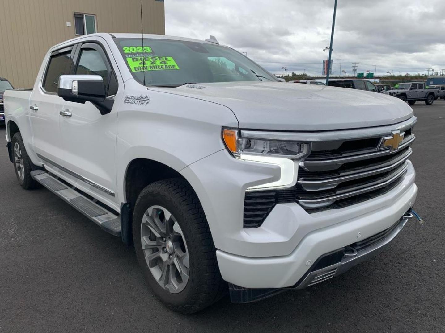 2023 WHITE CHEVROLET SILVERADO 1500 HIGH COUNTRY (3GCUDJE85PG) with an 3.0L engine, Automatic transmission, located at 2525 S. Cushman, Fairbanks, AK, 99701, (907) 452-5707, 64.824036, -147.712311 - Photo#0