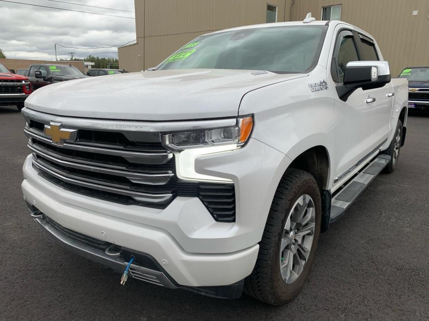 2023 WHITE CHEVROLET SILVERADO 1500 HIGH COUNTRY (3GCUDJE85PG) with an 3.0L engine, Automatic transmission, located at 2525 S. Cushman, Fairbanks, AK, 99701, (907) 452-5707, 64.824036, -147.712311 - Photo#1