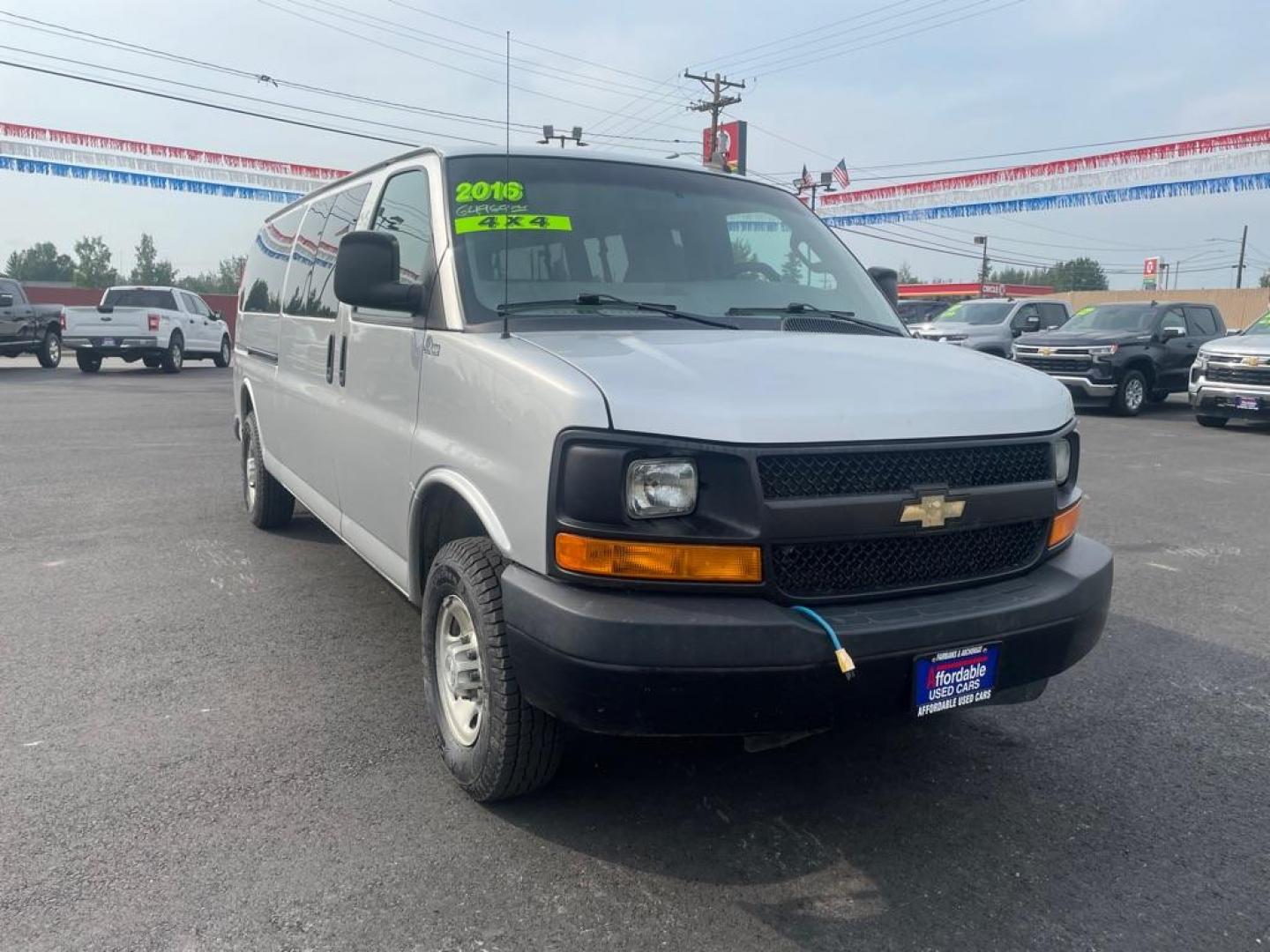 2016 SILVER CHEVROLET EXPRESS G3500 LS (1GAZGNFG2G1) with an 6.0L engine, Automatic transmission, located at 2525 S. Cushman, Fairbanks, AK, 99701, (907) 452-5707, 64.824036, -147.712311 - Photo#0