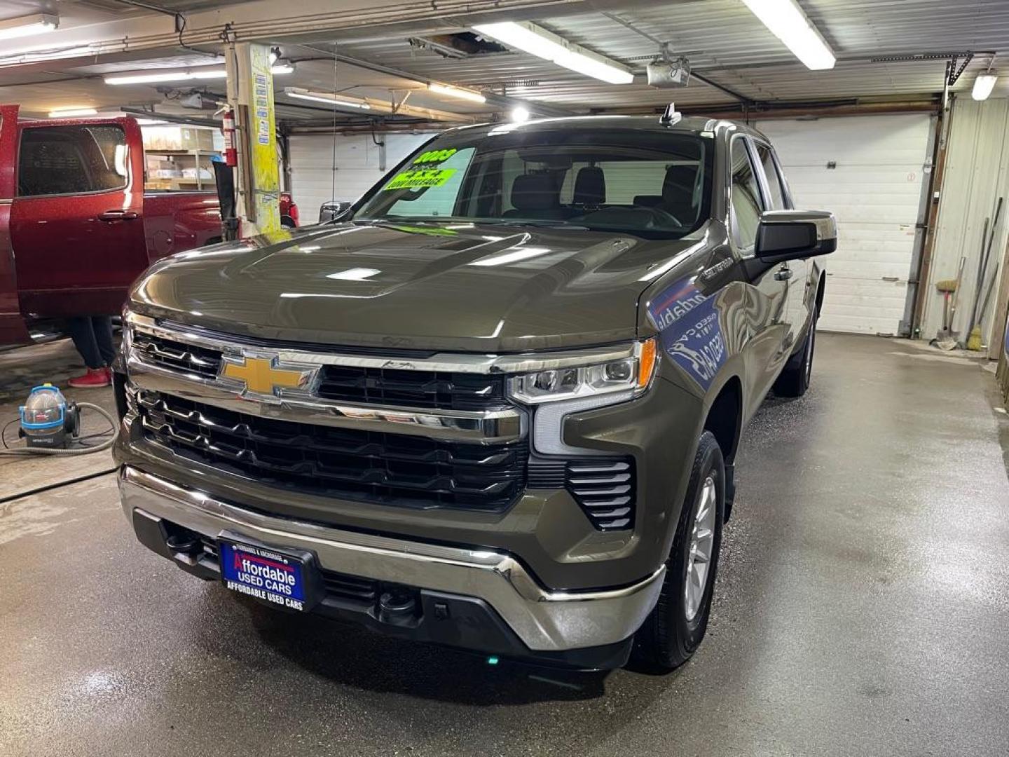 2023 BRONZE CHEVROLET SILVERADO 1500 LT (1GCUDDED1PZ) with an 5.3L engine, Automatic transmission, located at 2525 S. Cushman, Fairbanks, AK, 99701, (907) 452-5707, 64.824036, -147.712311 - Photo#1