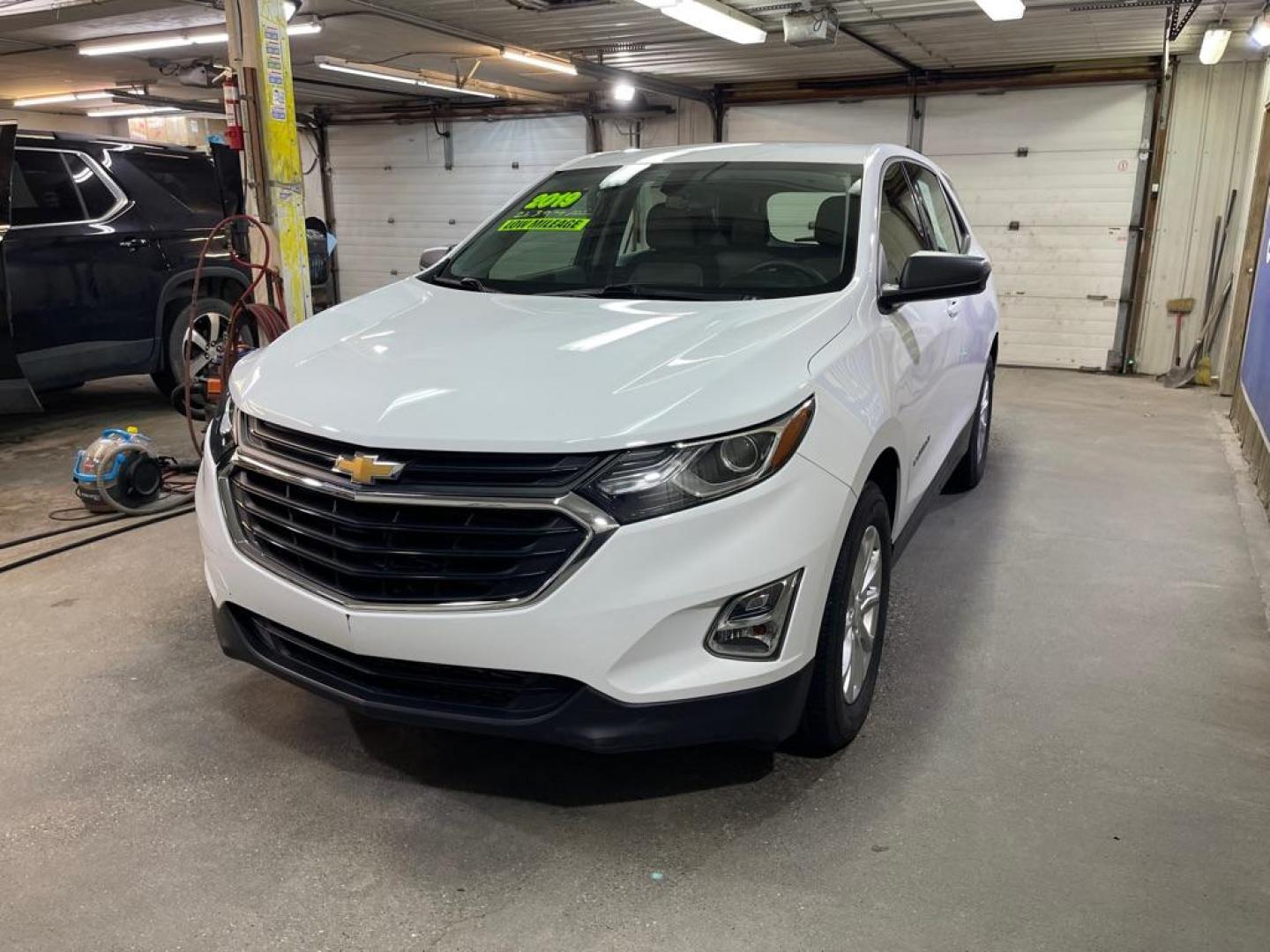 2019 WHITE CHEVROLET EQUINOX LS (2GNAXHEV0K6) with an 1.5L engine, Automatic transmission, located at 2525 S. Cushman, Fairbanks, AK, 99701, (907) 452-5707, 64.824036, -147.712311 - Photo#1