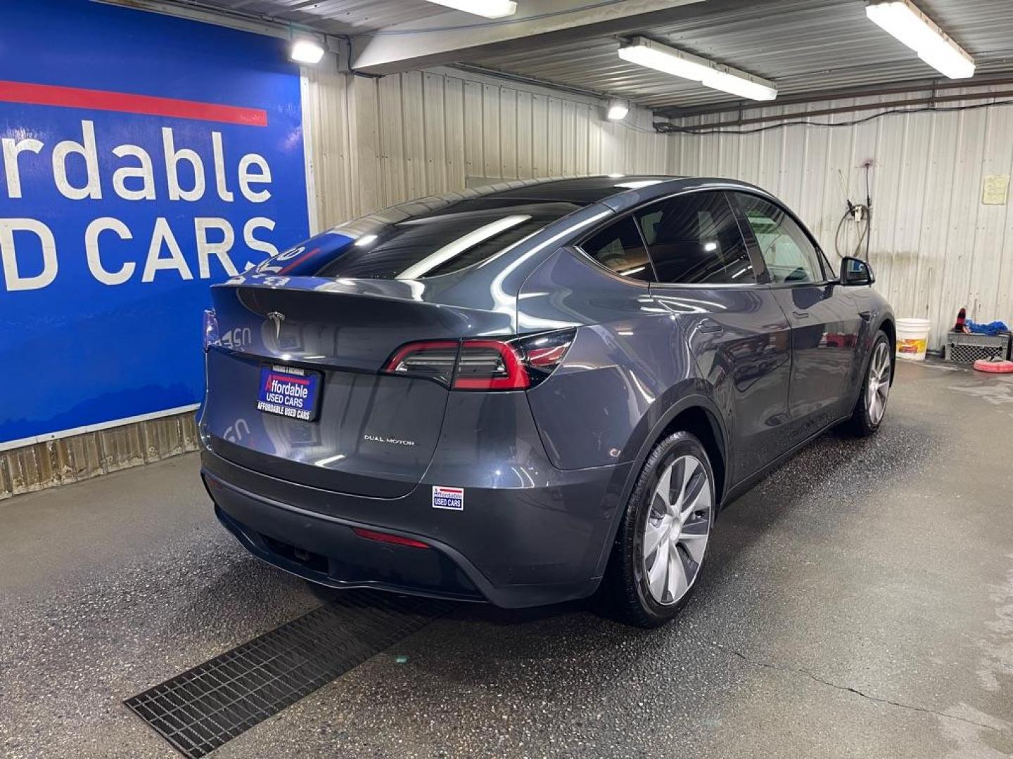 2021 GRAY TESLA MODEL Y (5YJYGDEE6MF) , Continuously Variable transmission, located at 2525 S. Cushman, Fairbanks, AK, 99701, (907) 452-5707, 64.824036, -147.712311 - Photo#2
