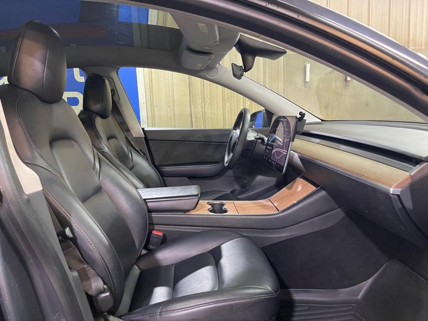 2021 GRAY TESLA MODEL Y (5YJYGDEE6MF) , Continuously Variable transmission, located at 2525 S. Cushman, Fairbanks, AK, 99701, (907) 452-5707, 64.824036, -147.712311 - Photo#3