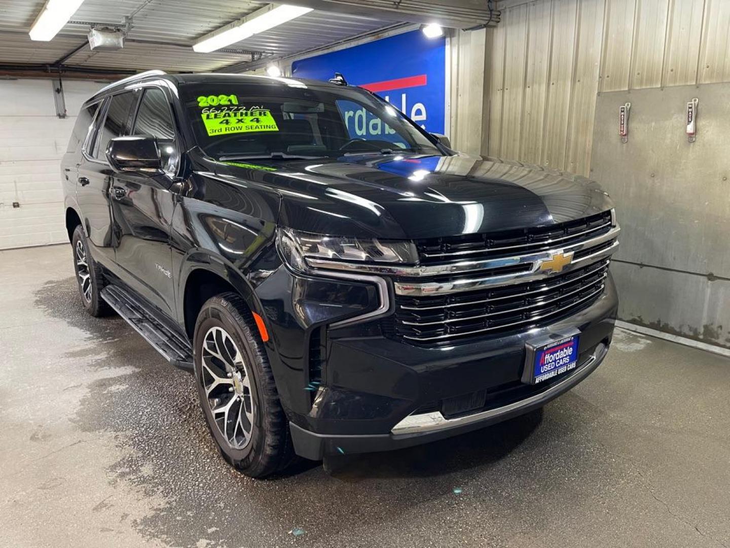 2021 BLACK CHEVROLET TAHOE 1500 LT (1GNSKNKD0MR) with an 5.3L engine, Automatic transmission, located at 2525 S. Cushman, Fairbanks, AK, 99701, (907) 452-5707, 64.824036, -147.712311 - Photo#0