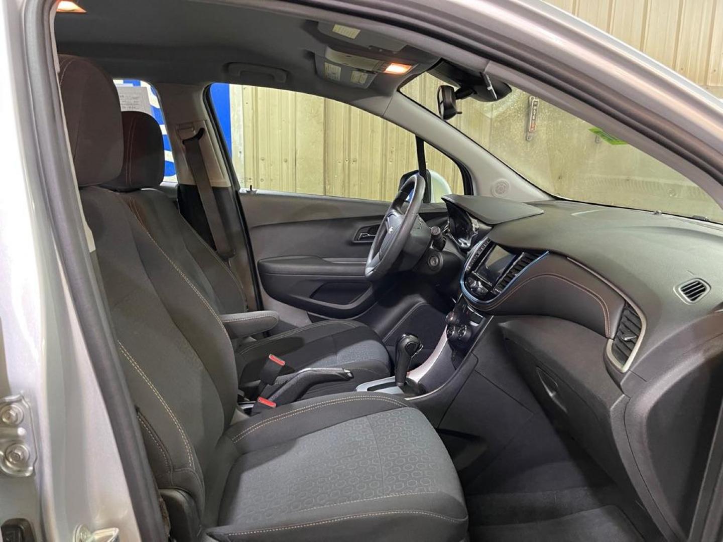 2020 SILVER CHEVROLET TRAX LS (3GNCJNSBXLL) with an 1.4L engine, Automatic transmission, located at 2525 S. Cushman, Fairbanks, AK, 99701, (907) 452-5707, 64.824036, -147.712311 - Photo#3