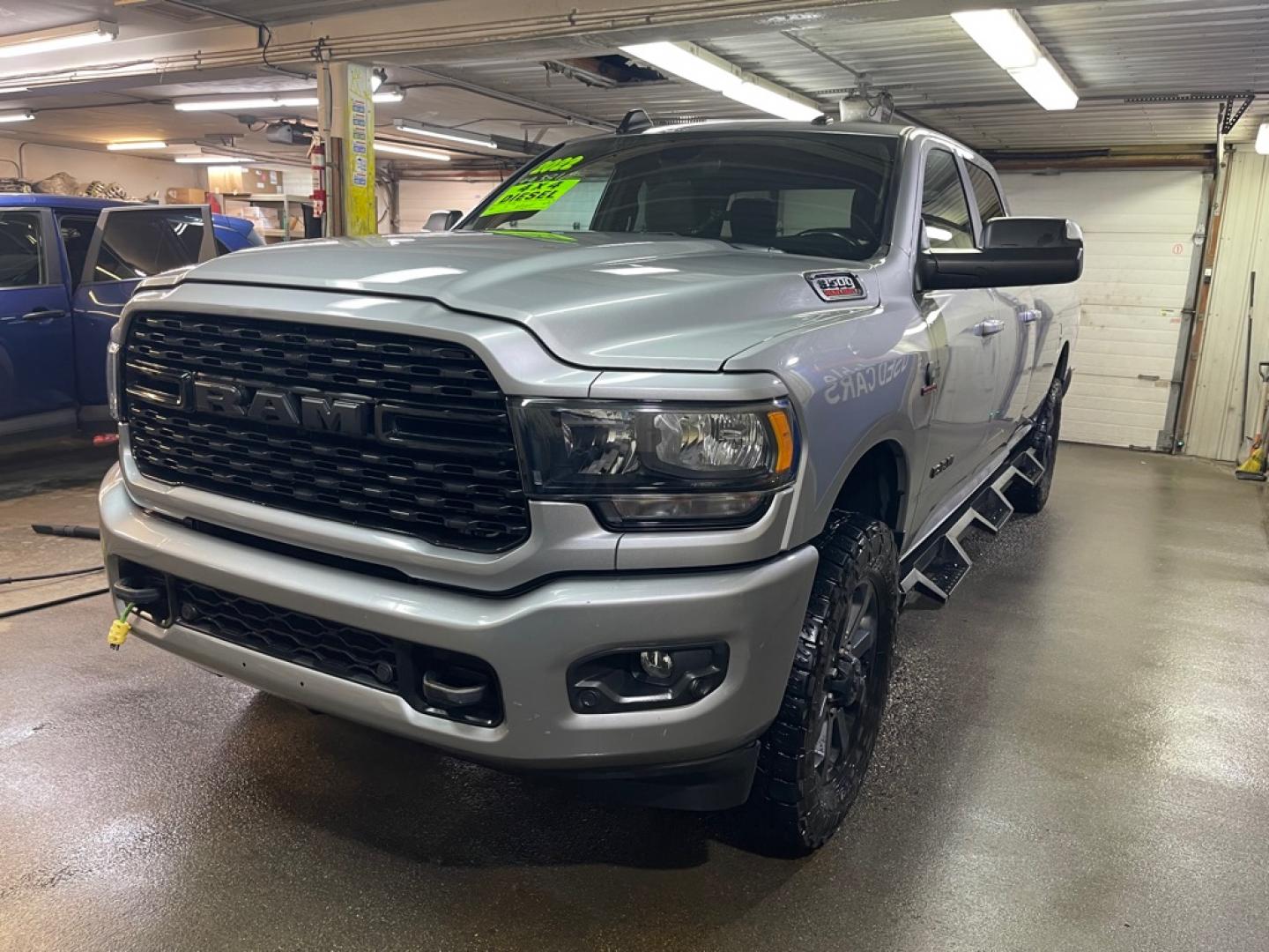 2022 SILVER RAM 3500 BIG HORN/LONE STAR (3C63R3HL7NG) with an 6.7L engine, Automatic transmission, located at 2525 S. Cushman, Fairbanks, AK, 99701, (907) 452-5707, 64.824036, -147.712311- Photo#1