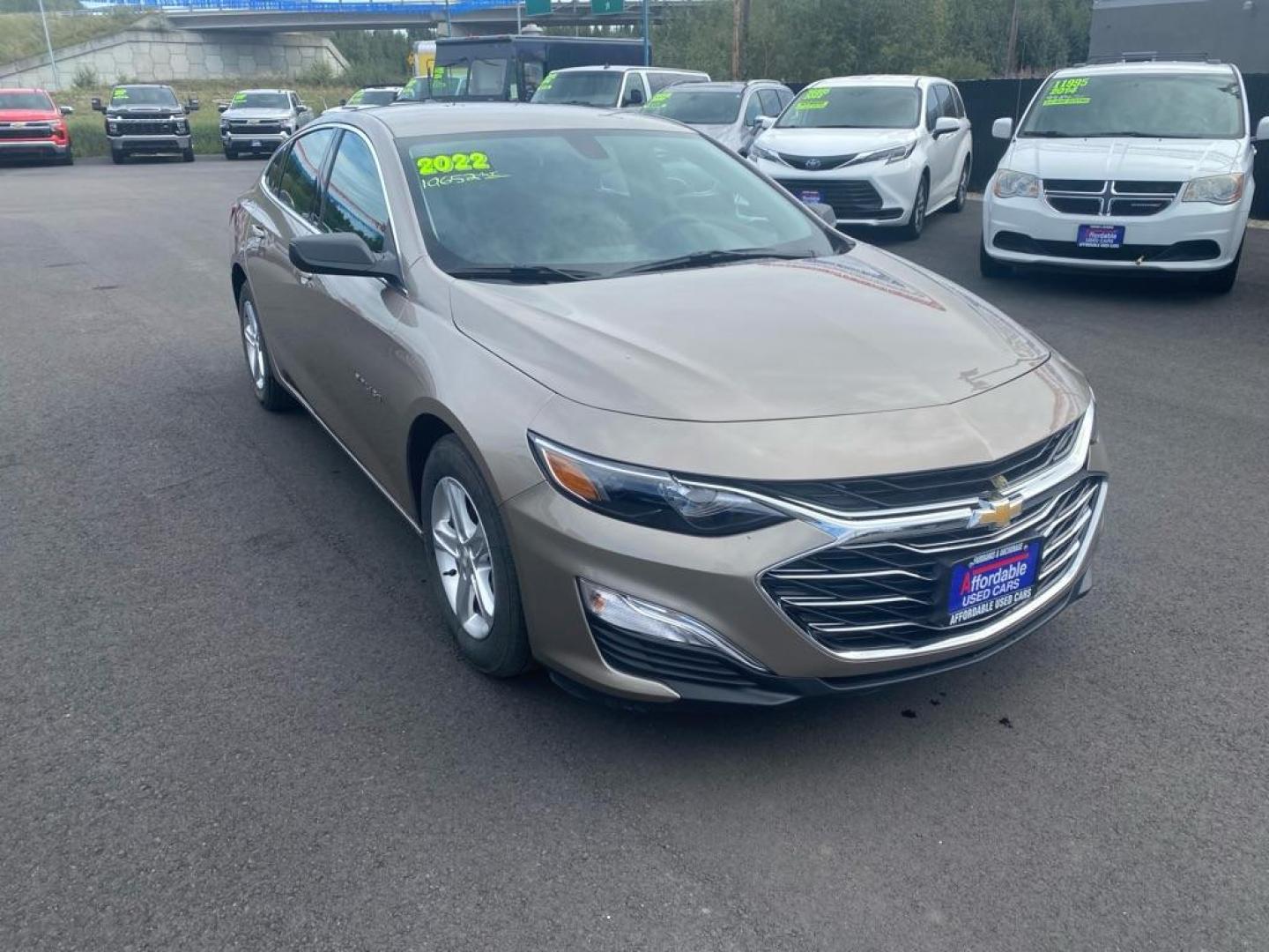 2022 GOLD CHEVROLET MALIBU LS (1G1ZB5ST9NF) with an 1.5L engine, Continuously Variable transmission, located at 2525 S. Cushman, Fairbanks, AK, 99701, (907) 452-5707, 64.824036, -147.712311 - Photo#1