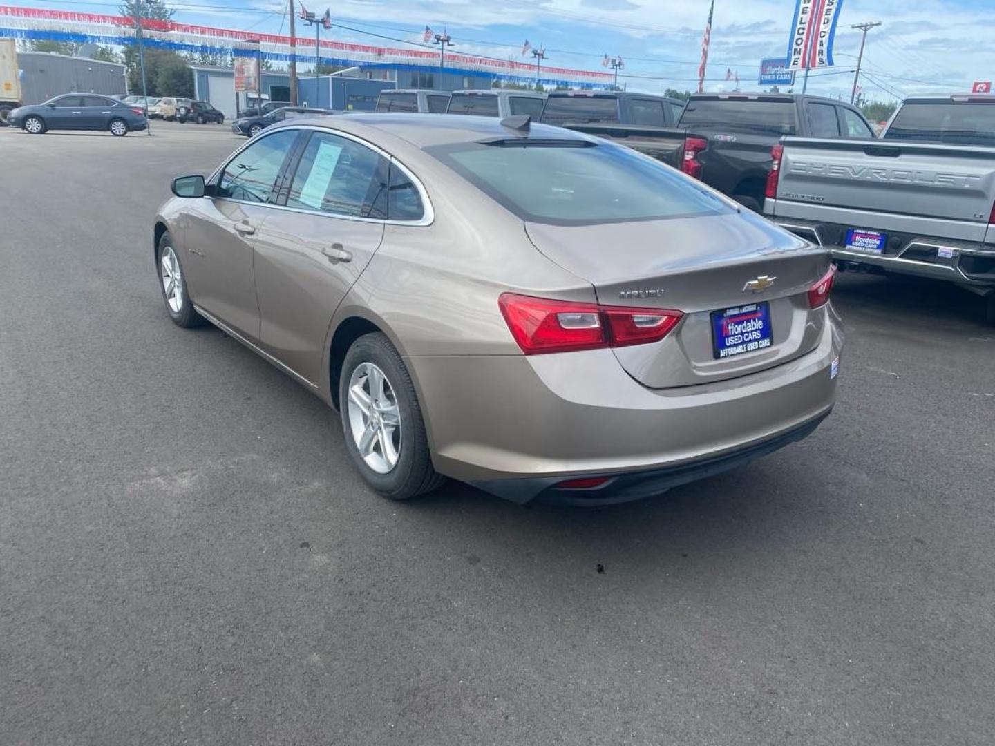 2022 GOLD CHEVROLET MALIBU LS (1G1ZB5ST9NF) with an 1.5L engine, Continuously Variable transmission, located at 2525 S. Cushman, Fairbanks, AK, 99701, (907) 452-5707, 64.824036, -147.712311 - Photo#3