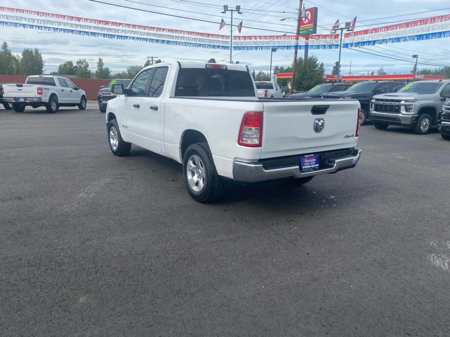 2020 WHITE RAM 1500 TRADESMAN (1C6RRFCG9LN) with an 3.6L engine, Automatic transmission, located at 2525 S. Cushman, Fairbanks, AK, 99701, (907) 452-5707, 64.824036, -147.712311 - Photo#3