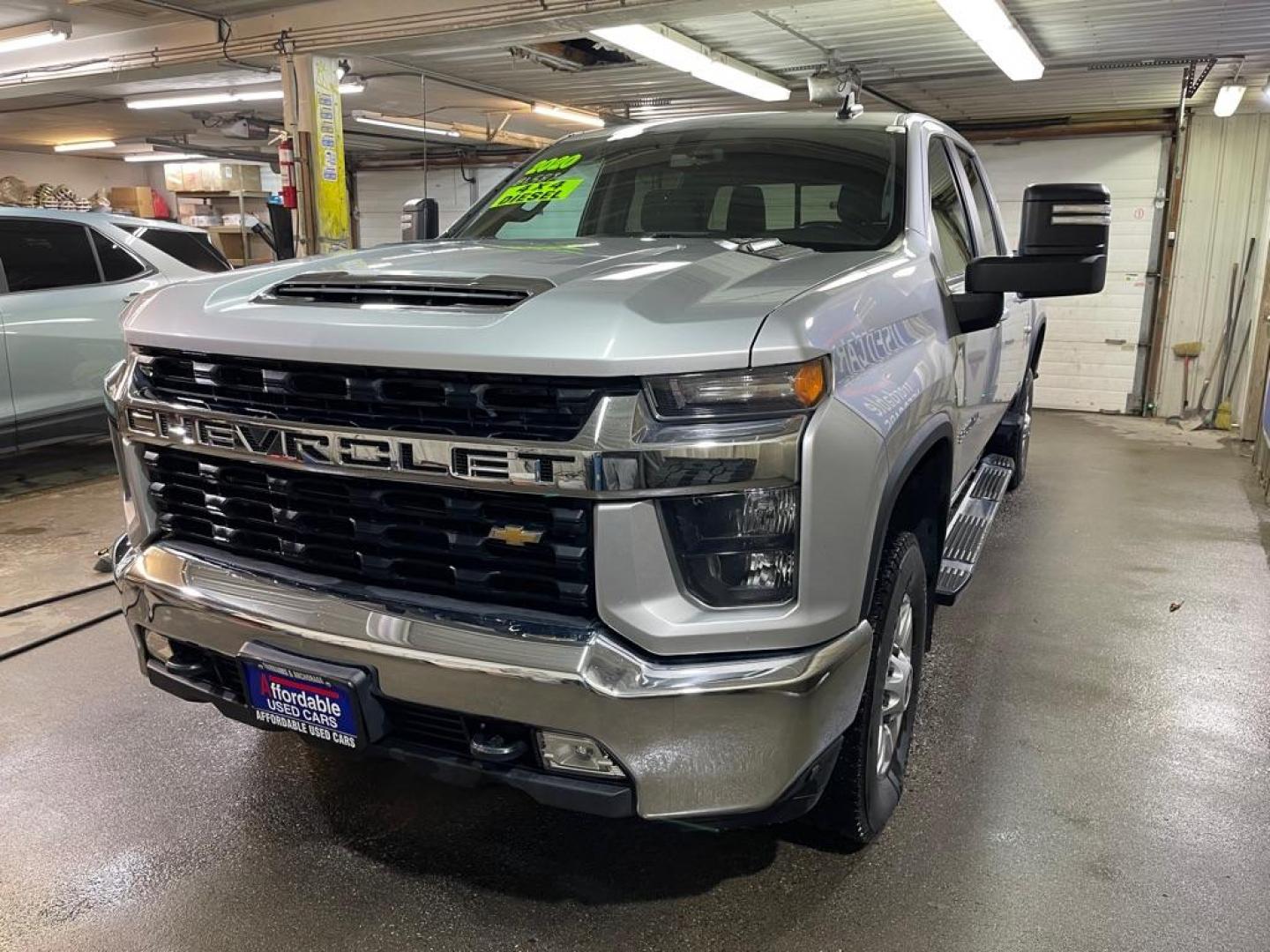 2019 BLUE CHEVROLET SILVERADO 1500 LT (3GCUYDED1KG) with an 5.3L engine, Automatic transmission, located at 2525 S. Cushman, Fairbanks, AK, 99701, (907) 452-5707, 64.824036, -147.712311 - Photo#6