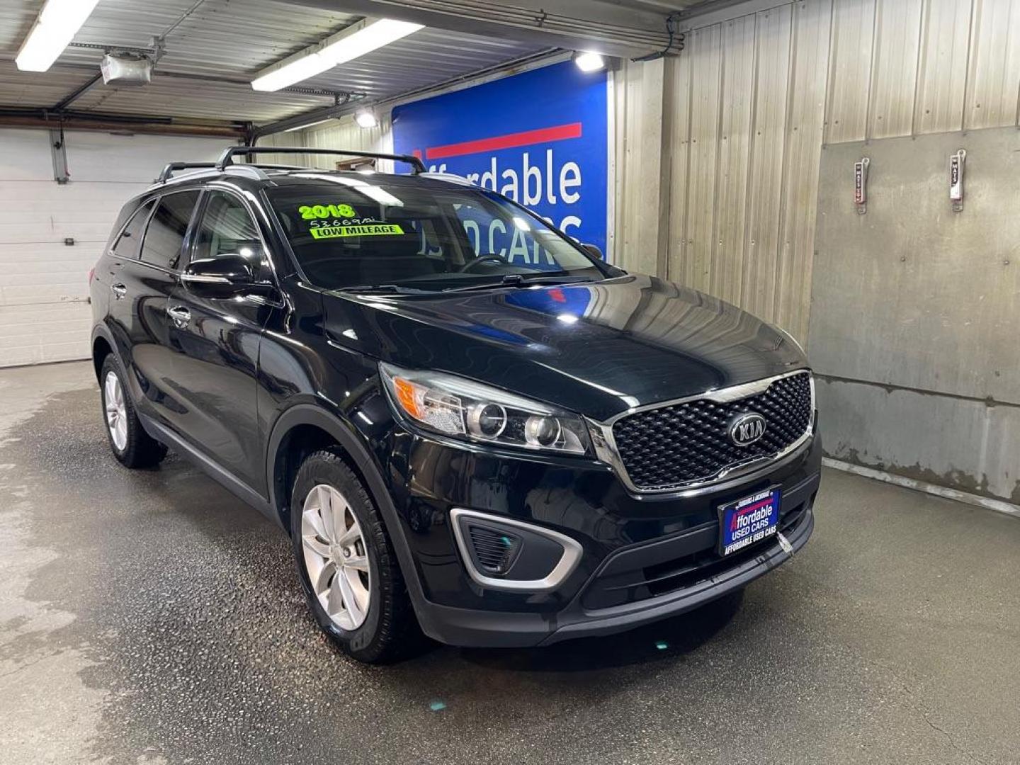 2018 BLACK KIA SORENTO LX (5XYPG4A30JG) with an 2.4L engine, Automatic transmission, located at 2525 S. Cushman, Fairbanks, AK, 99701, (907) 452-5707, 64.824036, -147.712311 - Photo#0