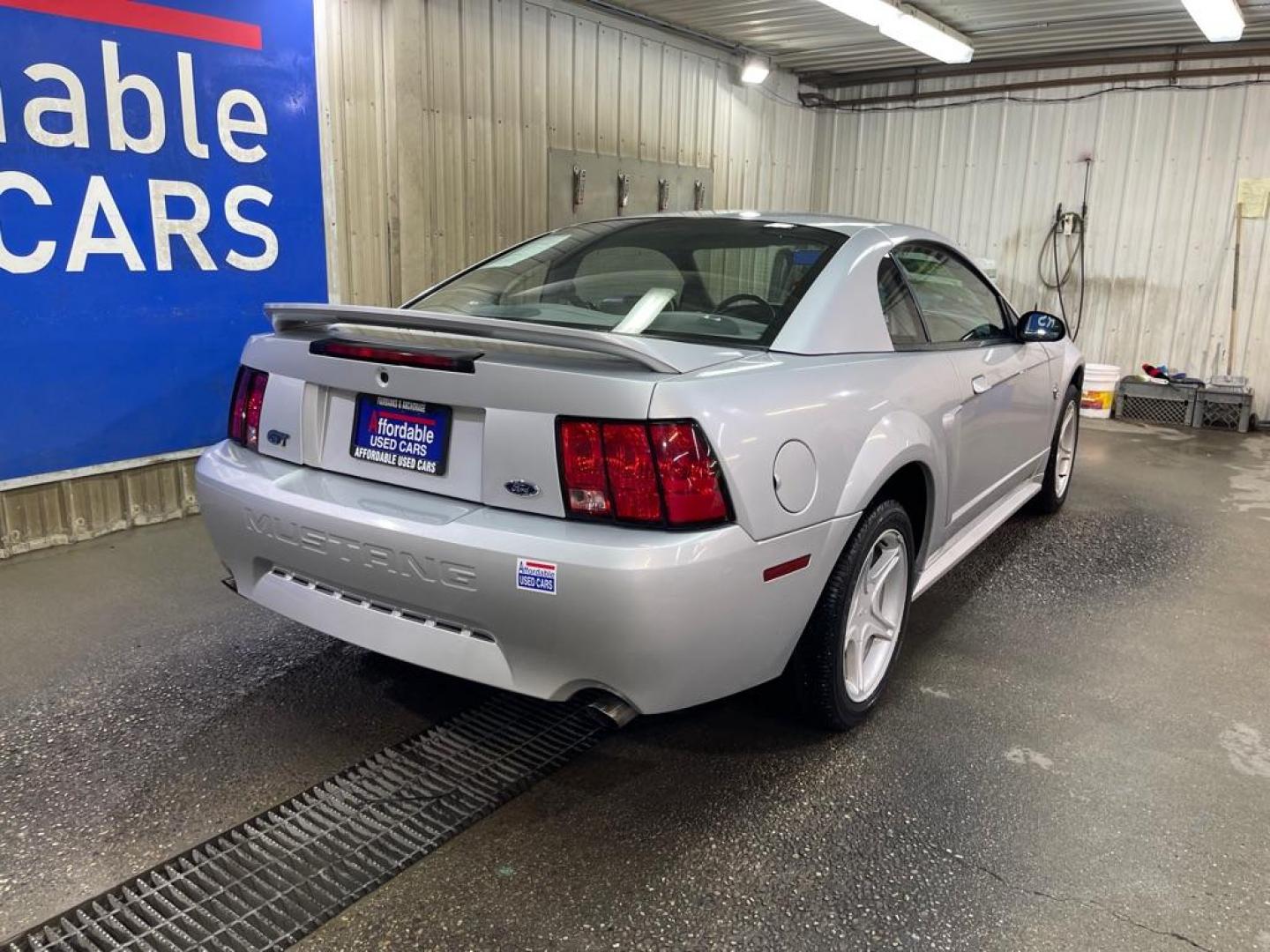 1999 SILVER FORD MUSTANG GT (1FAFP42X5XF) with an 4.6L engine, Automatic transmission, located at 2525 S. Cushman, Fairbanks, AK, 99701, (907) 452-5707, 64.824036, -147.712311 - Photo#2