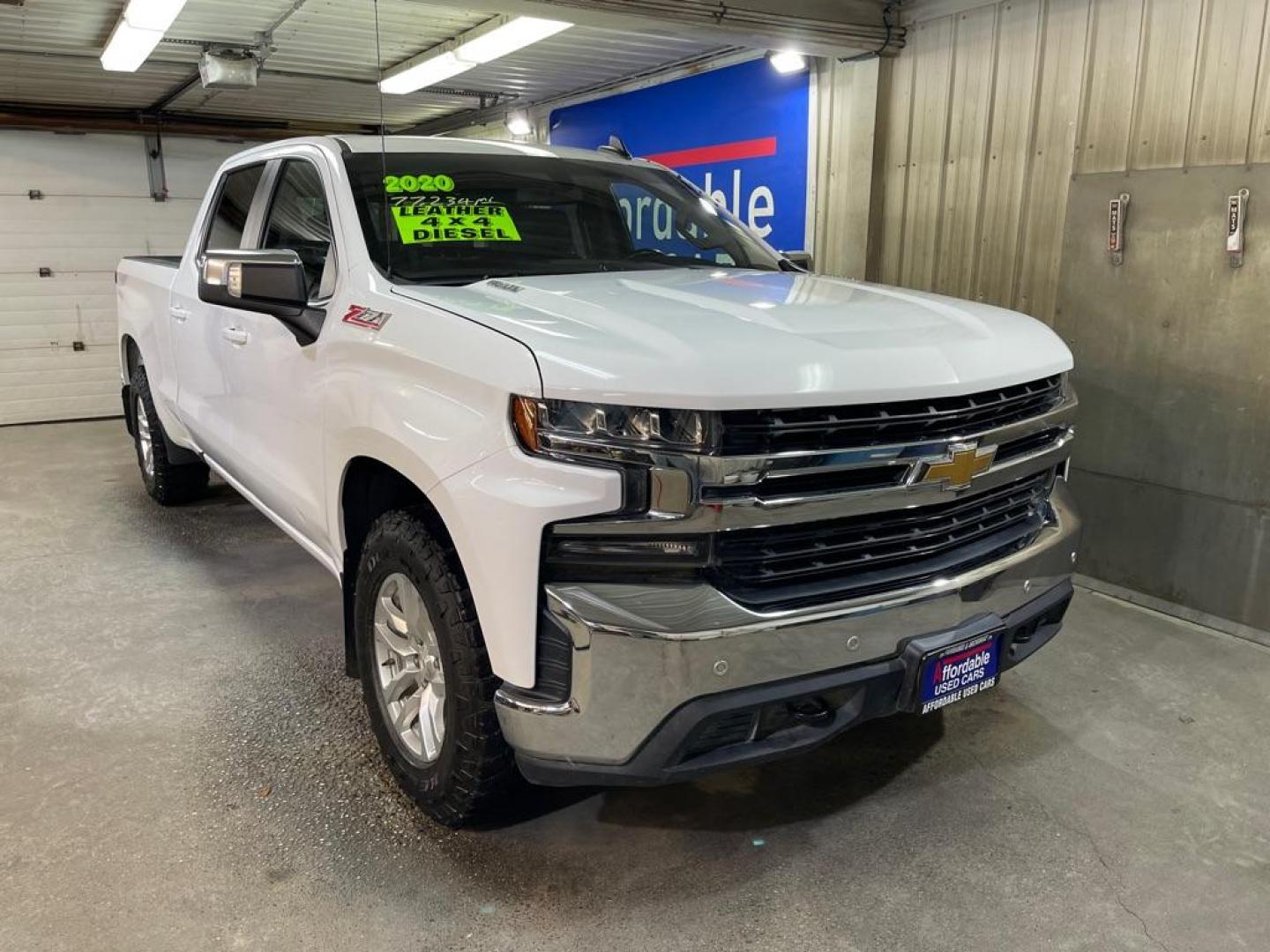 2020 WHITE CHEVROLET SILVERADO 1500 LT (3GCUYDET1LG) with an 3.0L engine, Automatic transmission, located at 2525 S. Cushman, Fairbanks, AK, 99701, (907) 452-5707, 64.824036, -147.712311 - Photo#0