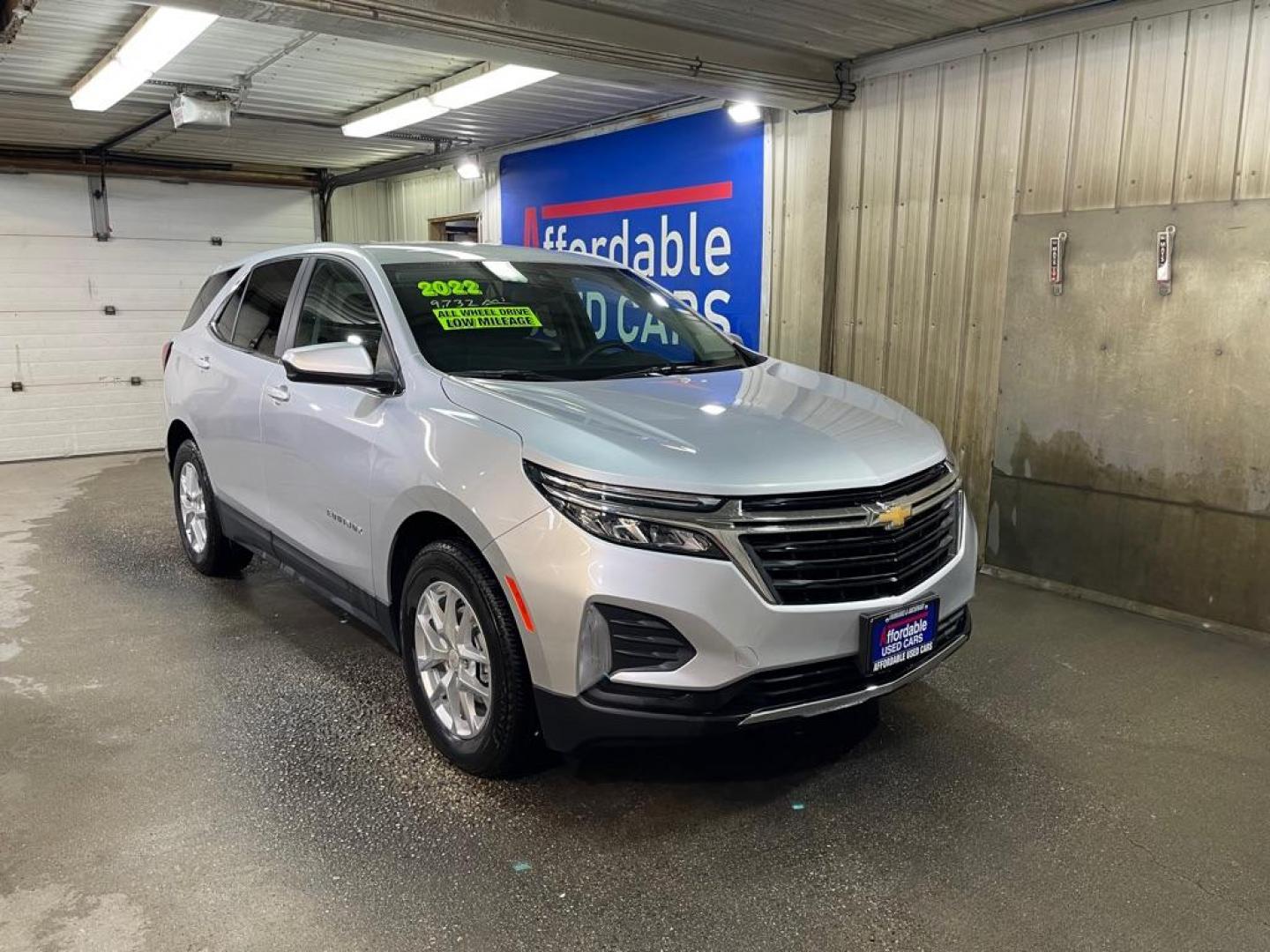 2022 SILVER CHEVROLET EQUINOX LT (3GNAXUEV8NL) with an 1.5L engine, Automatic transmission, located at 2525 S. Cushman, Fairbanks, AK, 99701, (907) 452-5707, 64.824036, -147.712311 - Photo#0