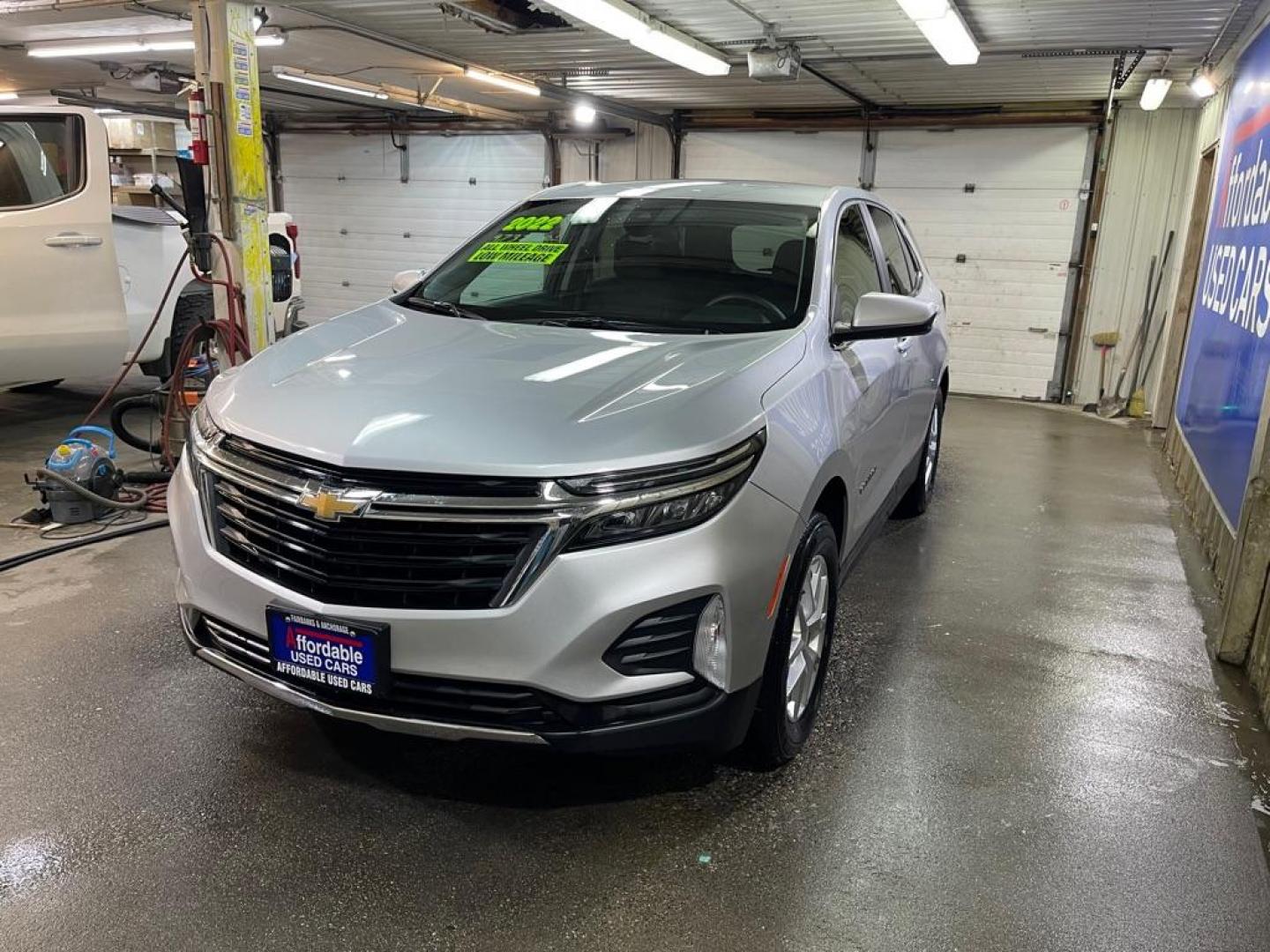 2022 SILVER CHEVROLET EQUINOX LT (3GNAXUEV8NL) with an 1.5L engine, Automatic transmission, located at 2525 S. Cushman, Fairbanks, AK, 99701, (907) 452-5707, 64.824036, -147.712311 - Photo#1