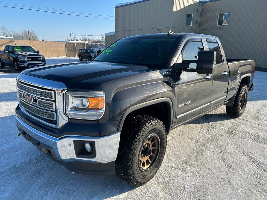 photo of 2014 GMC SIERRA 4DR