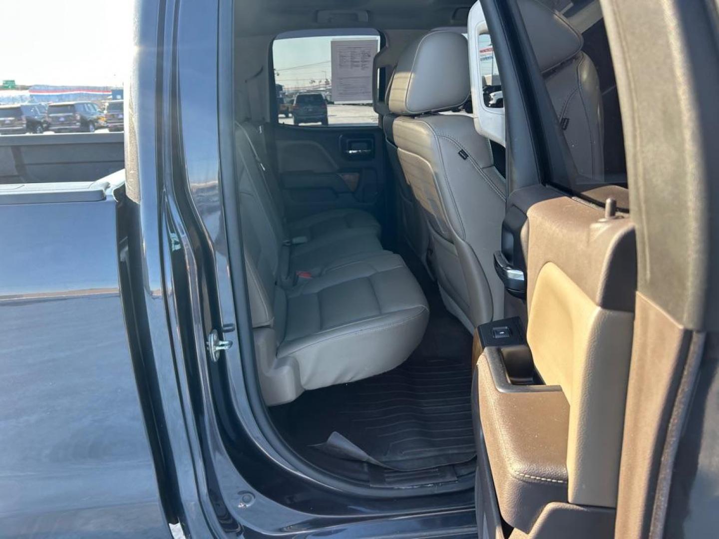 2014 GREY GMC SIERRA 1500 SLT (1GTV2VEC3EZ) with an 5.3L engine, Automatic transmission, located at 2525 S. Cushman, Fairbanks, AK, 99701, (907) 452-5707, 64.824036, -147.712311 - Photo#5