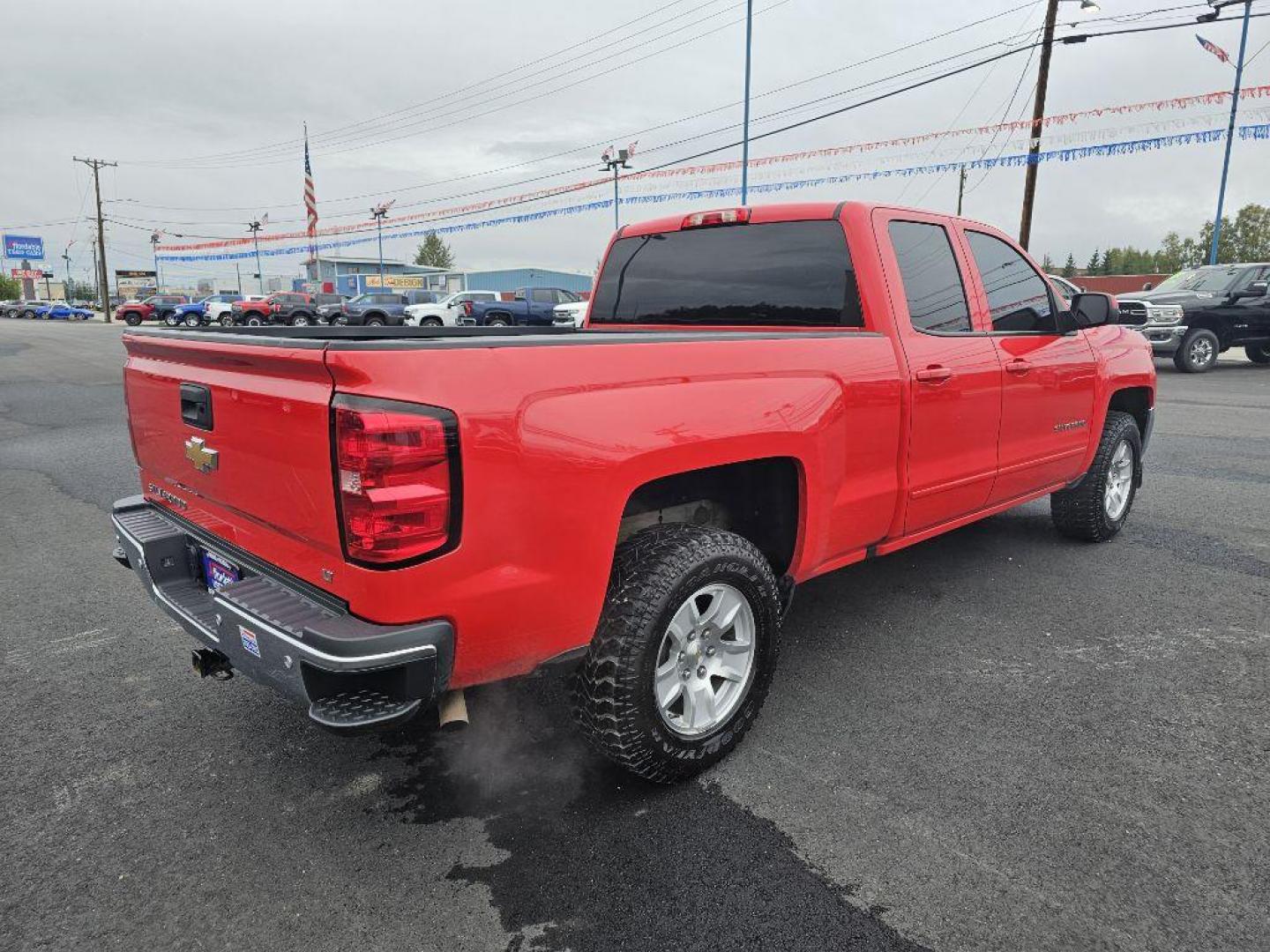 2018 RED CHEVROLET SILVERADO 1500 LT (1GCVKREC7JZ) with an 5.3L engine, Automatic transmission, located at 2525 S. Cushman, Fairbanks, AK, 99701, (907) 452-5707, 64.824036, -147.712311 - Photo#0