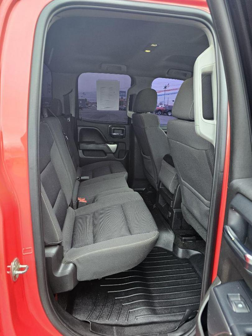 2018 RED CHEVROLET SILVERADO 1500 LT (1GCVKREC7JZ) with an 5.3L engine, Automatic transmission, located at 2525 S. Cushman, Fairbanks, AK, 99701, (907) 452-5707, 64.824036, -147.712311 - Photo#4