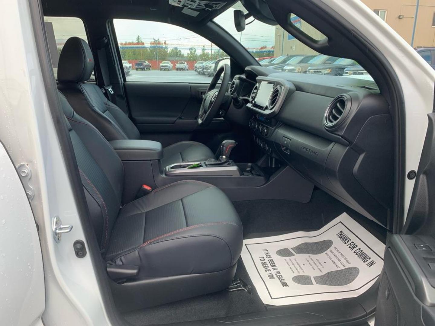 2023 WHITE TOYOTA TACOMA DOUBLE CAB (3TYCZ5ANXPT) with an 3.5L engine, Automatic transmission, located at 2525 S. Cushman, Fairbanks, AK, 99701, (907) 452-5707, 64.824036, -147.712311 - Photo#4