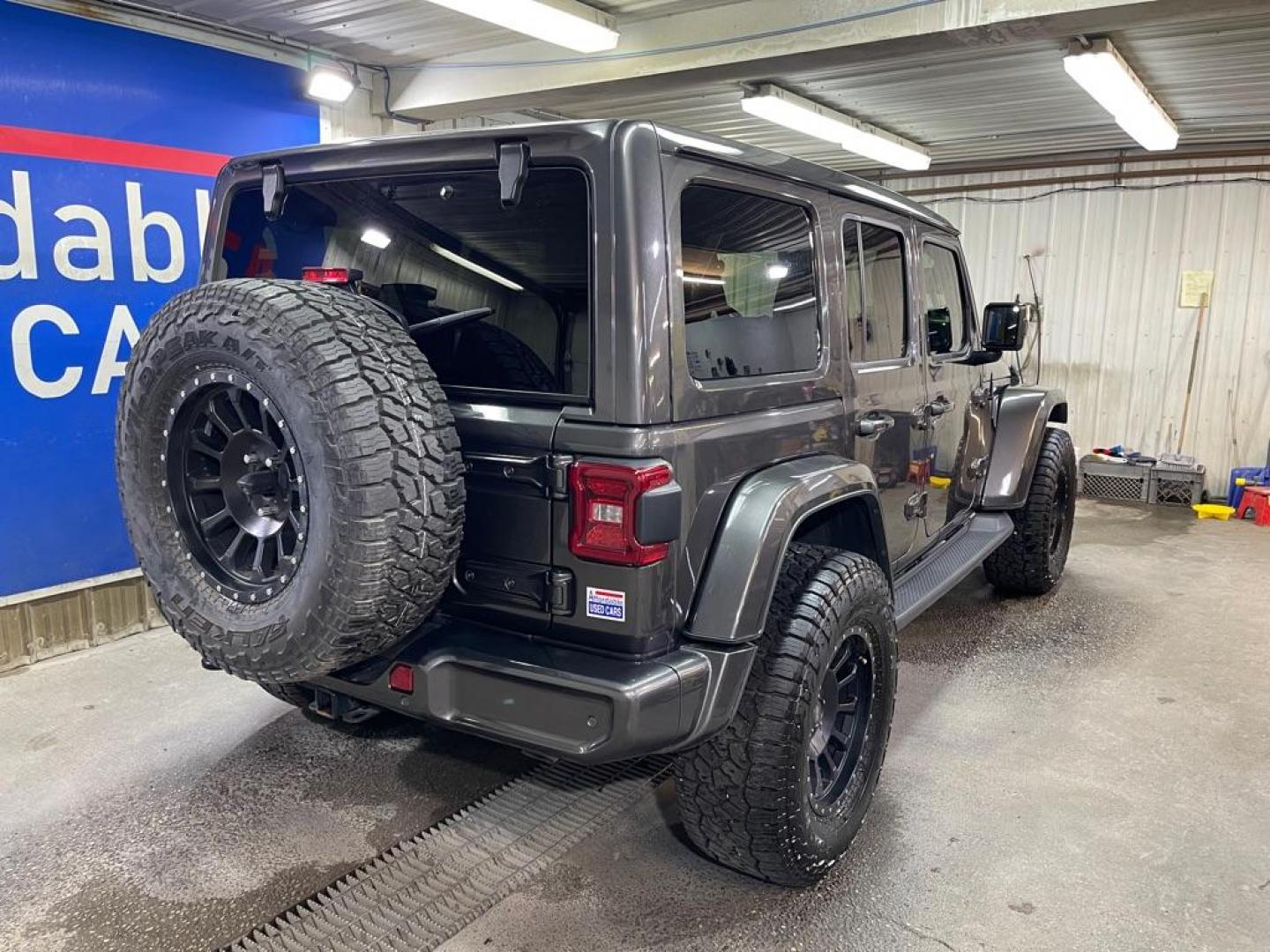 2021 GRAY JEEP WRANGLER UNLIMI SAHARA (1C4HJXEM8MW) with an 3.0L engine, Automatic transmission, located at 2525 S. Cushman, Fairbanks, AK, 99701, (907) 452-5707, 64.824036, -147.712311 - Photo#2