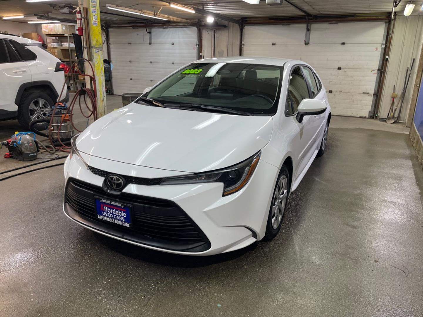 2023 WHITE TOYOTA COROLLA LE LE (5YFB4MDE7PP) with an 2.0L engine, Automatic transmission, located at 2525 S. Cushman, Fairbanks, AK, 99701, (907) 452-5707, 64.824036, -147.712311- Photo#1