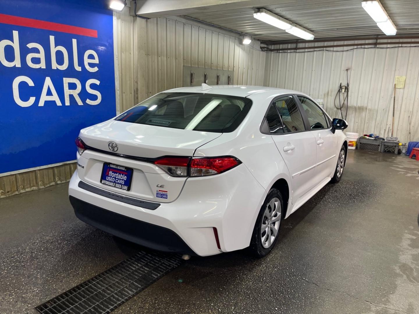 2023 WHITE TOYOTA COROLLA LE LE (5YFB4MDE7PP) with an 2.0L engine, Automatic transmission, located at 2525 S. Cushman, Fairbanks, AK, 99701, (907) 452-5707, 64.824036, -147.712311- Photo#2