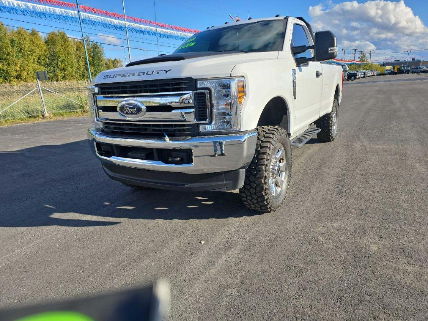 2019 WHITE FORD F250 SUPER DUTY (1FTBF2B68KE) with an 6.2L engine, Automatic transmission, located at 2525 S. Cushman, Fairbanks, AK, 99701, (907) 452-5707, 64.824036, -147.712311 - Photo#1