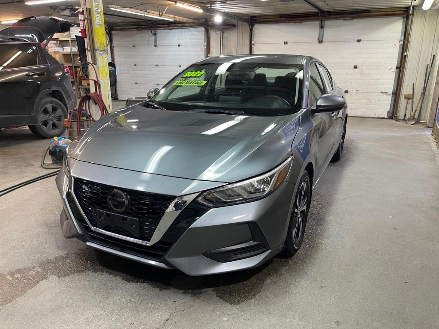 2022 GRAY NISSAN SENTRA SV (3N1AB8CV2NY) with an 2.0L engine, Continuously Variable transmission, located at 2525 S. Cushman, Fairbanks, AK, 99701, (907) 452-5707, 64.824036, -147.712311 - Photo#1