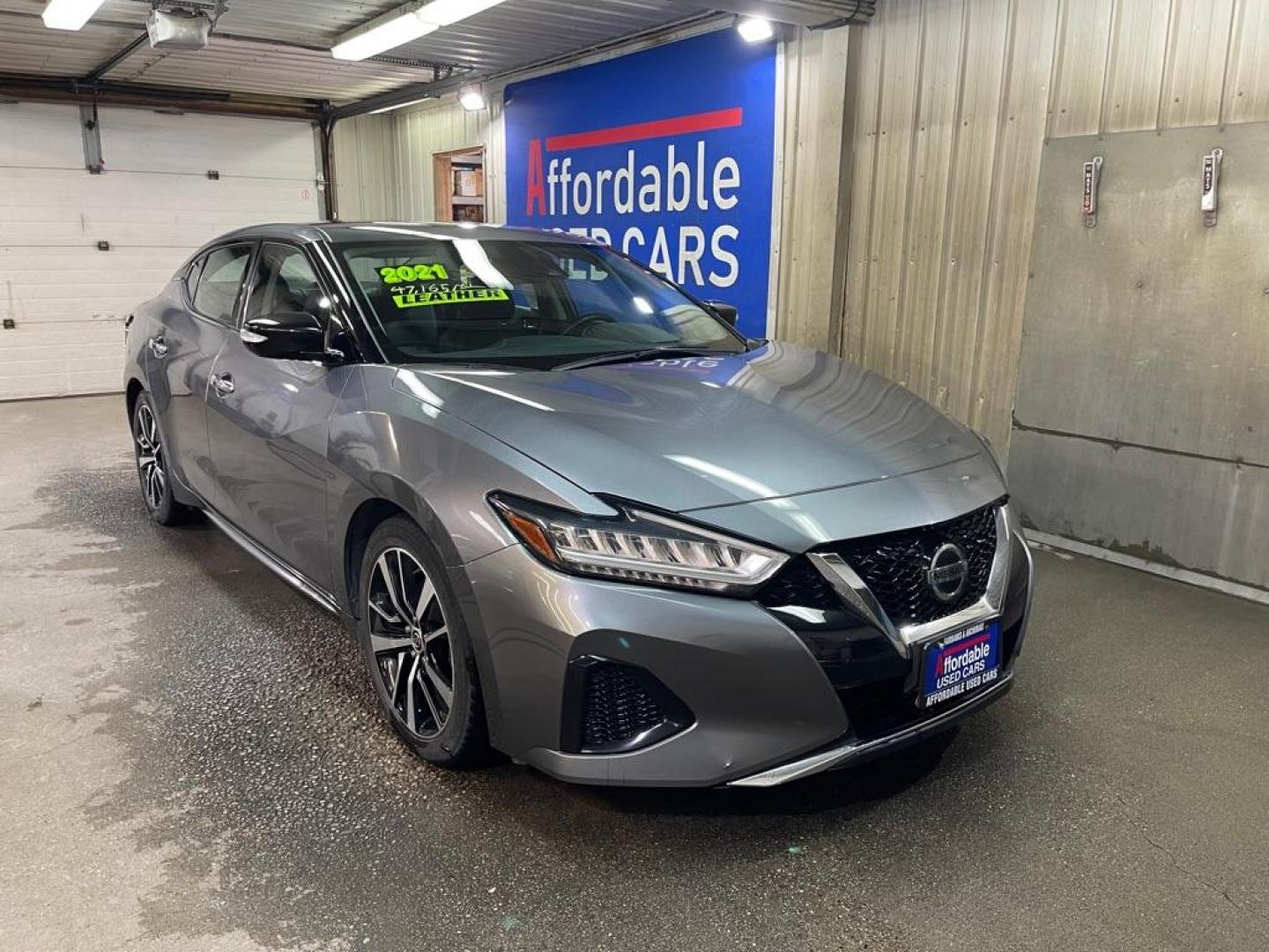 2021 GRAY NISSAN MAXIMA SV (1N4AA6CV6MC) with an 3.5L engine, Continuously Variable transmission, located at 2525 S. Cushman, Fairbanks, AK, 99701, (907) 452-5707, 64.824036, -147.712311 - Photo#0