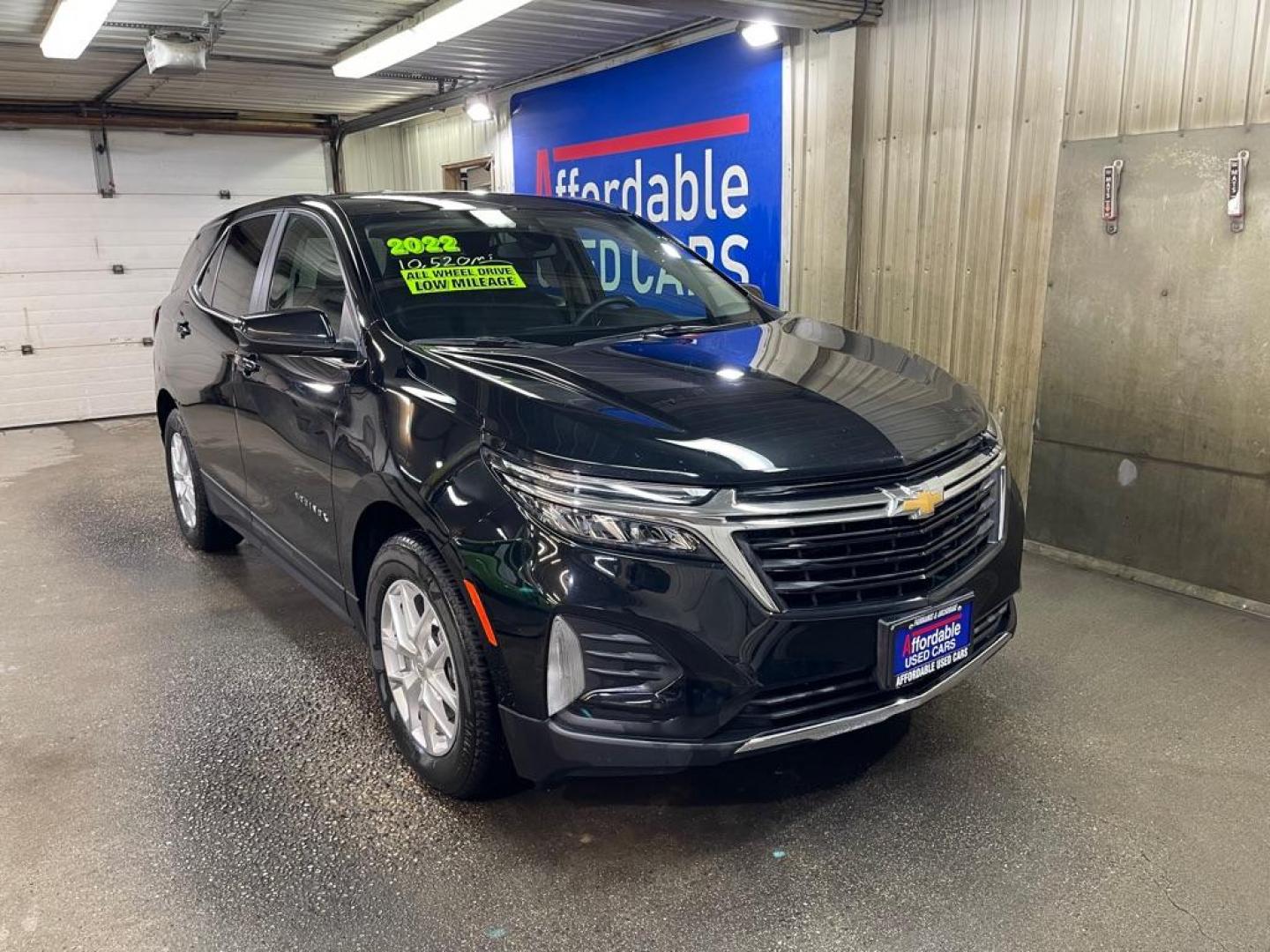 2022 BLACK CHEVROLET EQUINOX LT (3GNAXUEV5NL) with an 1.5L engine, Automatic transmission, located at 2525 S. Cushman, Fairbanks, AK, 99701, (907) 452-5707, 64.824036, -147.712311 - Photo#0