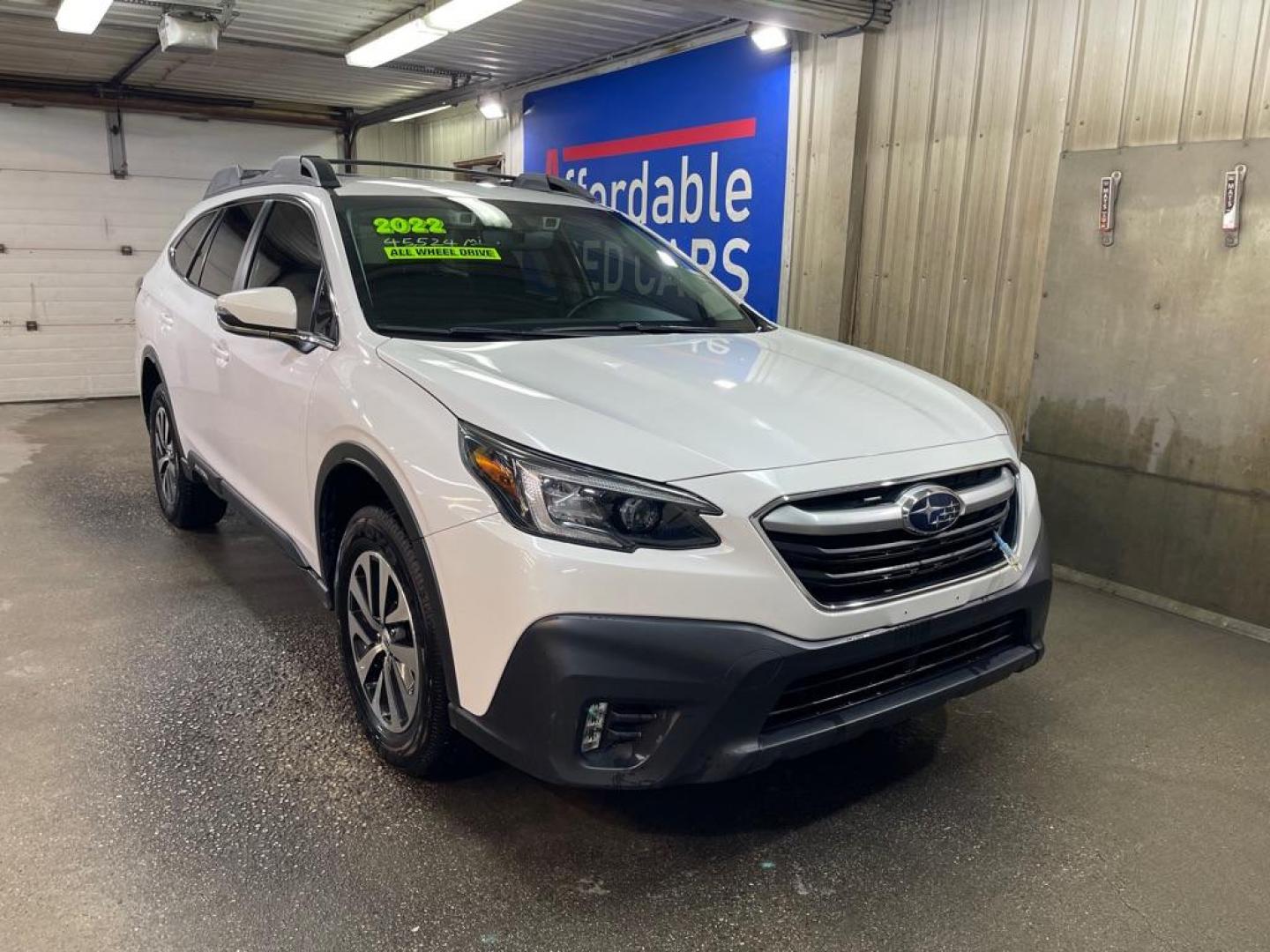 2022 WHITE SUBARU OUTBACK PREMIUM (4S4BTACC8N3) with an 2.5L engine, Automatic transmission, located at 2525 S. Cushman, Fairbanks, AK, 99701, (907) 452-5707, 64.824036, -147.712311 - Photo#0