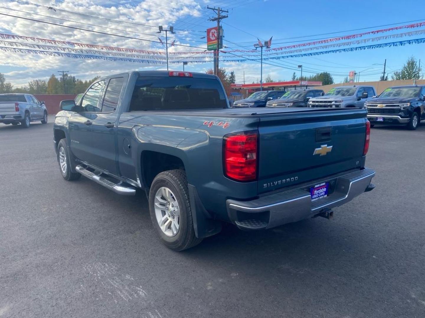 2014 GRAY CHEVROLET SILVERADO 1500 LT (1GCVKREH8EZ) with an 4.3L engine, Automatic transmission, located at 2525 S. Cushman, Fairbanks, AK, 99701, (907) 452-5707, 64.824036, -147.712311 - Photo#3