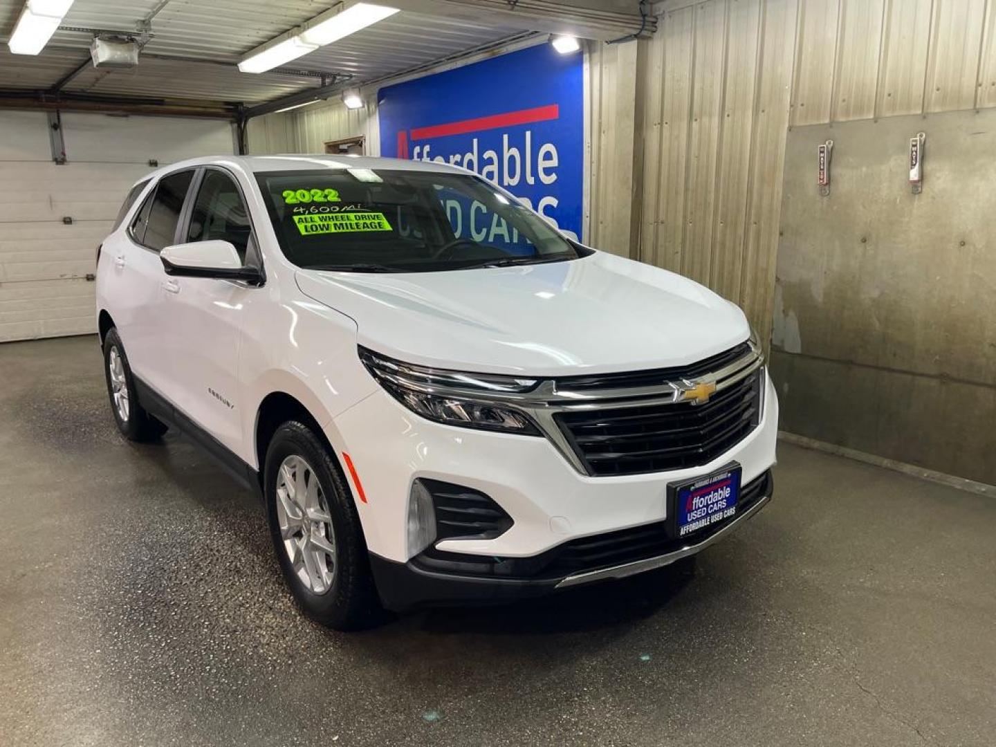 2022 WHITE CHEVROLET EQUINOX LT (3GNAXUEV8NL) with an 1.5L engine, Automatic transmission, located at 2525 S. Cushman, Fairbanks, AK, 99701, (907) 452-5707, 64.824036, -147.712311 - Photo#0