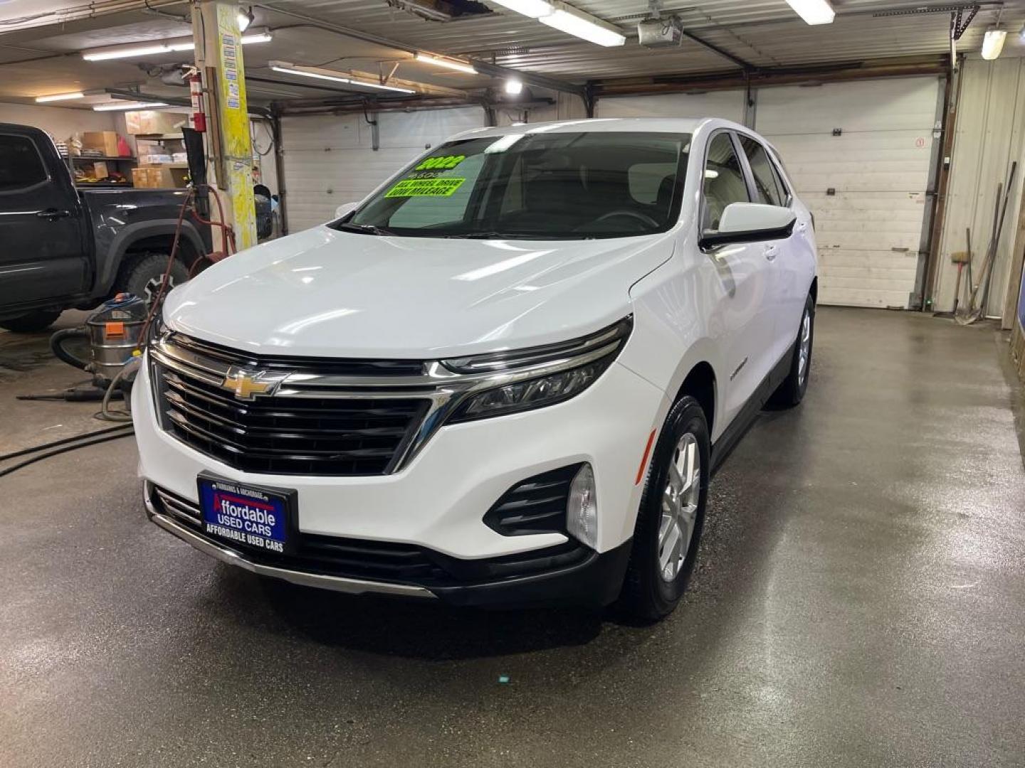 2022 WHITE CHEVROLET EQUINOX LT (3GNAXUEV8NL) with an 1.5L engine, Automatic transmission, located at 2525 S. Cushman, Fairbanks, AK, 99701, (907) 452-5707, 64.824036, -147.712311 - Photo#1