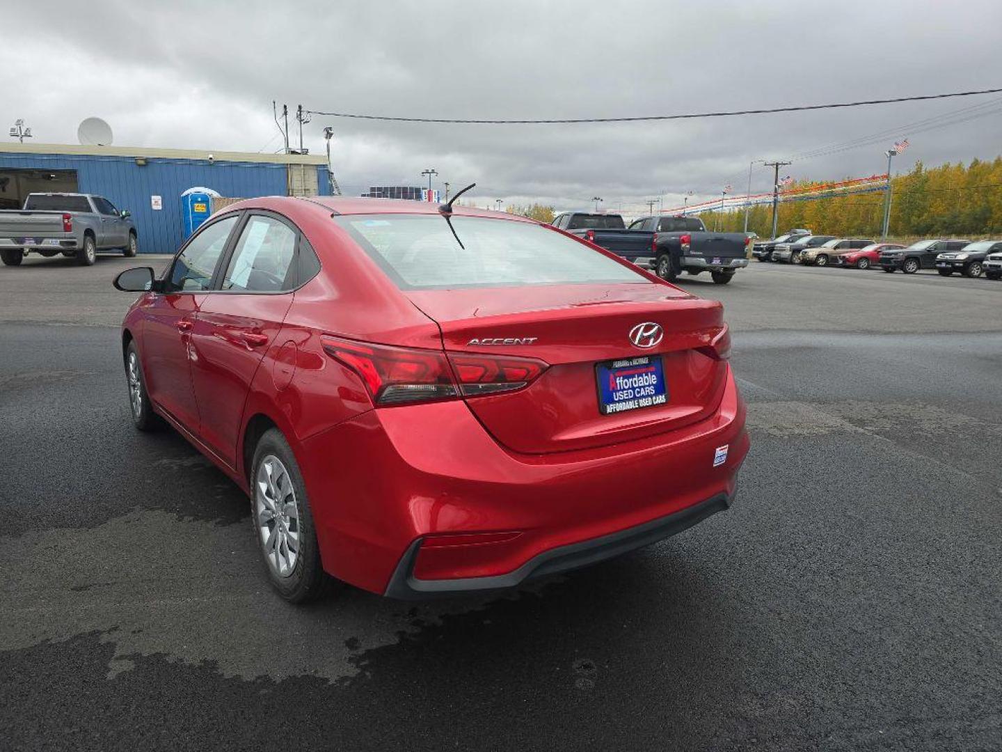 2019 RED HYUNDAI ACCENT SE (3KPC24A39KE) with an 1.6L engine, Automatic transmission, located at 2525 S. Cushman, Fairbanks, AK, 99701, (907) 452-5707, 64.824036, -147.712311 - Photo#2