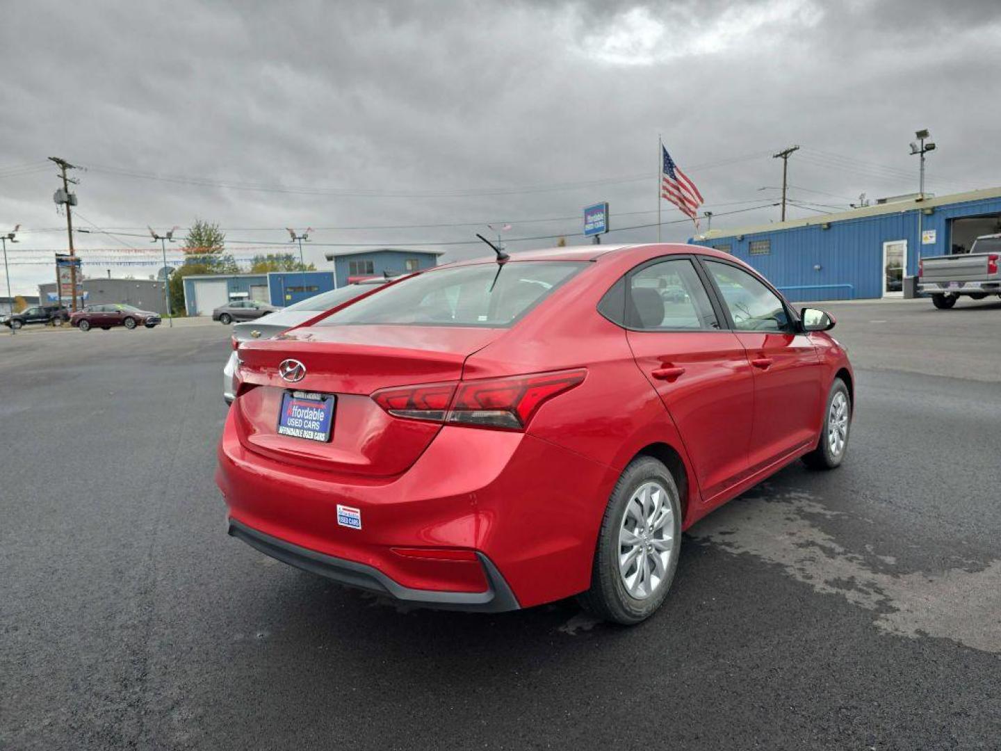 2019 RED HYUNDAI ACCENT SE (3KPC24A39KE) with an 1.6L engine, Automatic transmission, located at 2525 S. Cushman, Fairbanks, AK, 99701, (907) 452-5707, 64.824036, -147.712311 - Photo#3