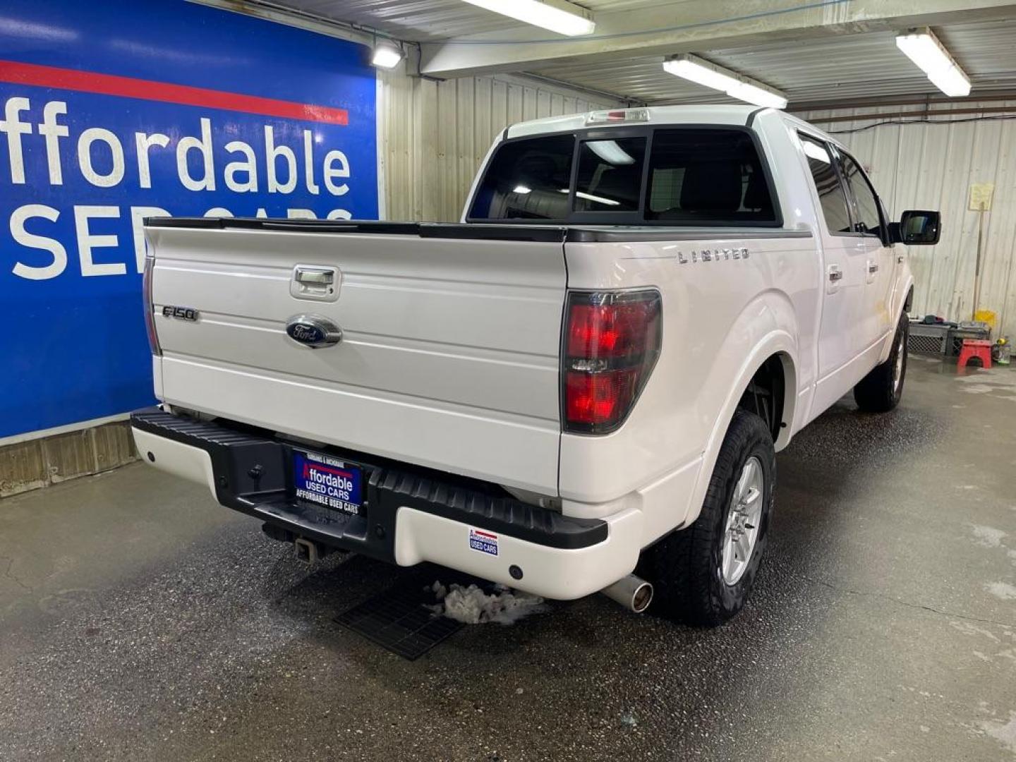 2011 WHITE FORD F150 SUPERCREW (1FTFW1E67BF) with an 6.2L engine, Automatic transmission, located at 2525 S. Cushman, Fairbanks, AK, 99701, (907) 452-5707, 64.824036, -147.712311 - Photo#2