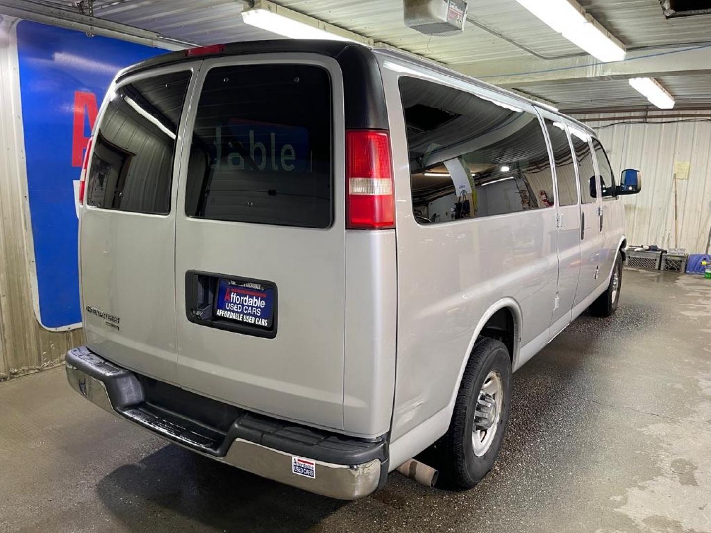 2014 SILVER CHEVROLET EXPRESS G3500 LT (1GAZG1FG4E1) with an 6.0L engine, Automatic transmission, located at 2525 S. Cushman, Fairbanks, AK, 99701, (907) 452-5707, 64.824036, -147.712311 - Photo#2