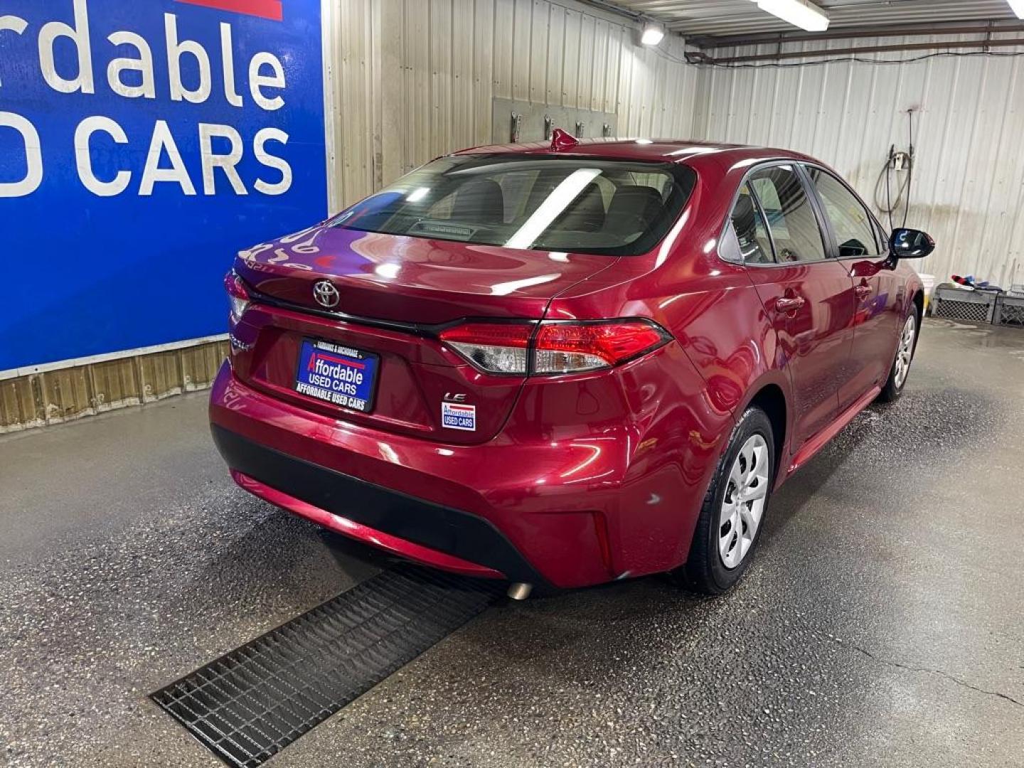 2022 RED TOYOTA COROLLA LE LE (JTDEPMAE0NJ) with an 1.8L engine, Continuously Variable transmission, located at 2525 S. Cushman, Fairbanks, AK, 99701, (907) 452-5707, 64.824036, -147.712311 - Photo#2