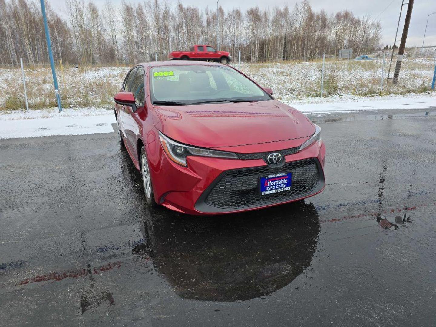 2022 RED TOYOTA COROLLA LE LE (JTDEPMAE2NJ) with an 1.8L engine, Continuously Variable transmission, located at 2525 S. Cushman, Fairbanks, AK, 99701, (907) 452-5707, 64.824036, -147.712311 - Photo#4